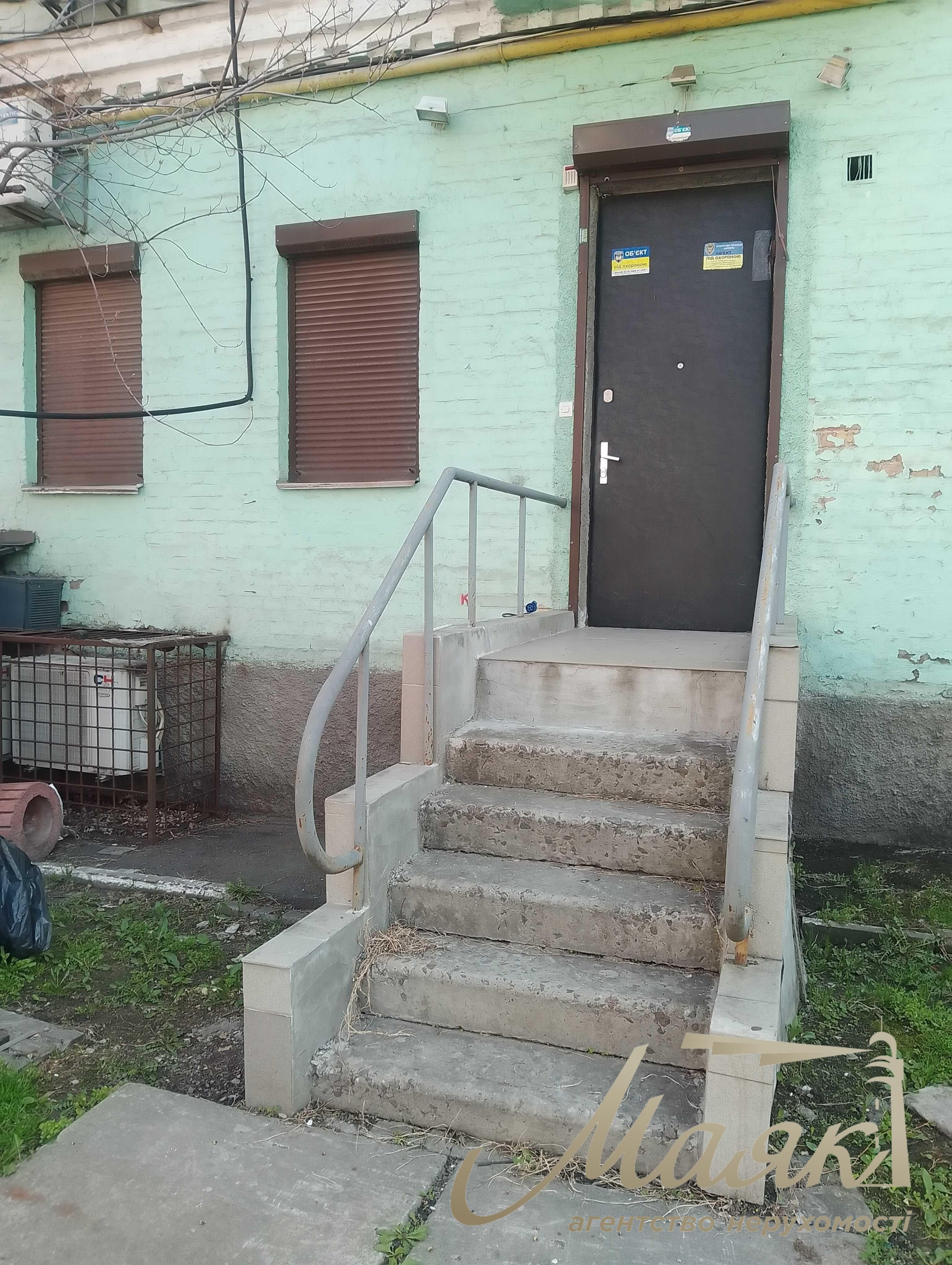 Rent front office (105m2) on Bolshaya Vasilkovskaya street 86, Center