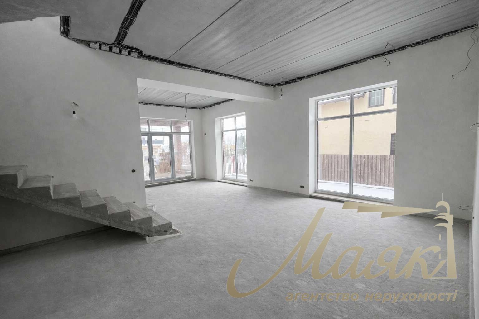 Продаж 2х-поверхового будинку 256м2 с.Шевченкове/Білогородка