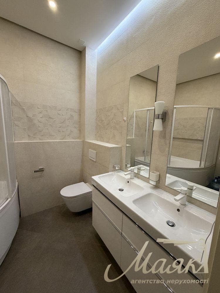 Продаж 4-кімнатної квартири площею 125 м² у ЖК «Французький квартал»
