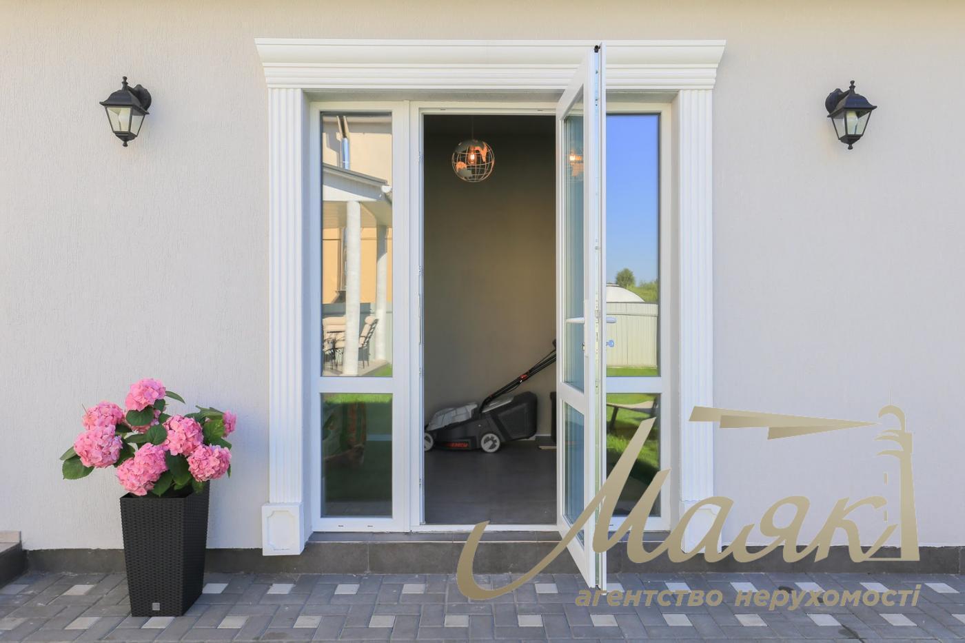 Продаж будинку в с. Гатне, Київська область, одеський напрямок