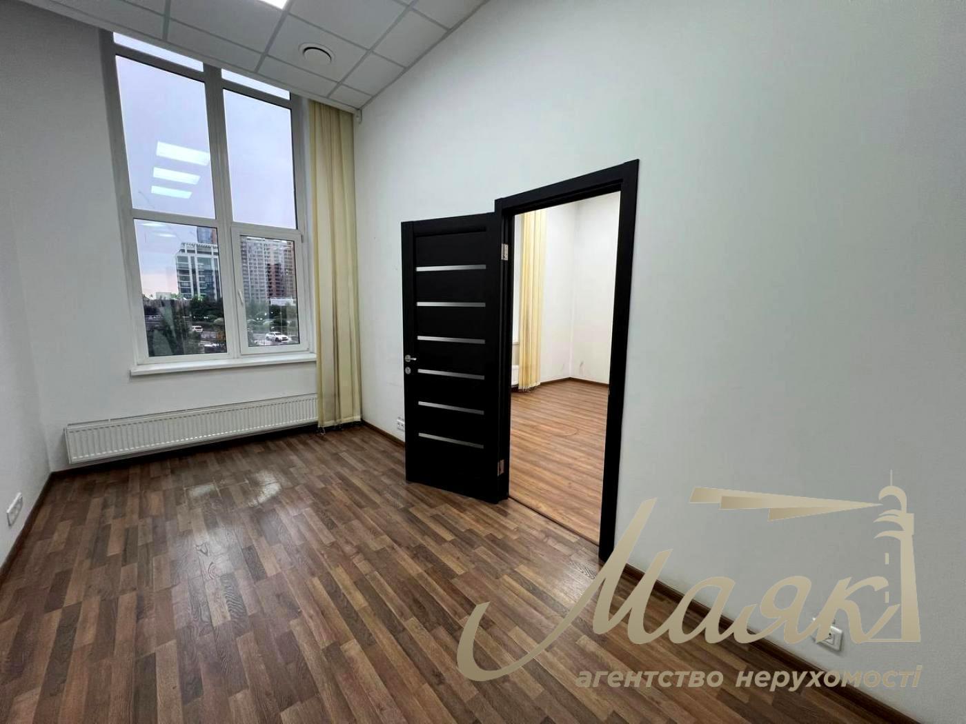 Продажа комерческого помещения 235м2 в ЖК Новопечерские Липки, Андрея Верхогляда ул. (Михайла Драгомирова), 16