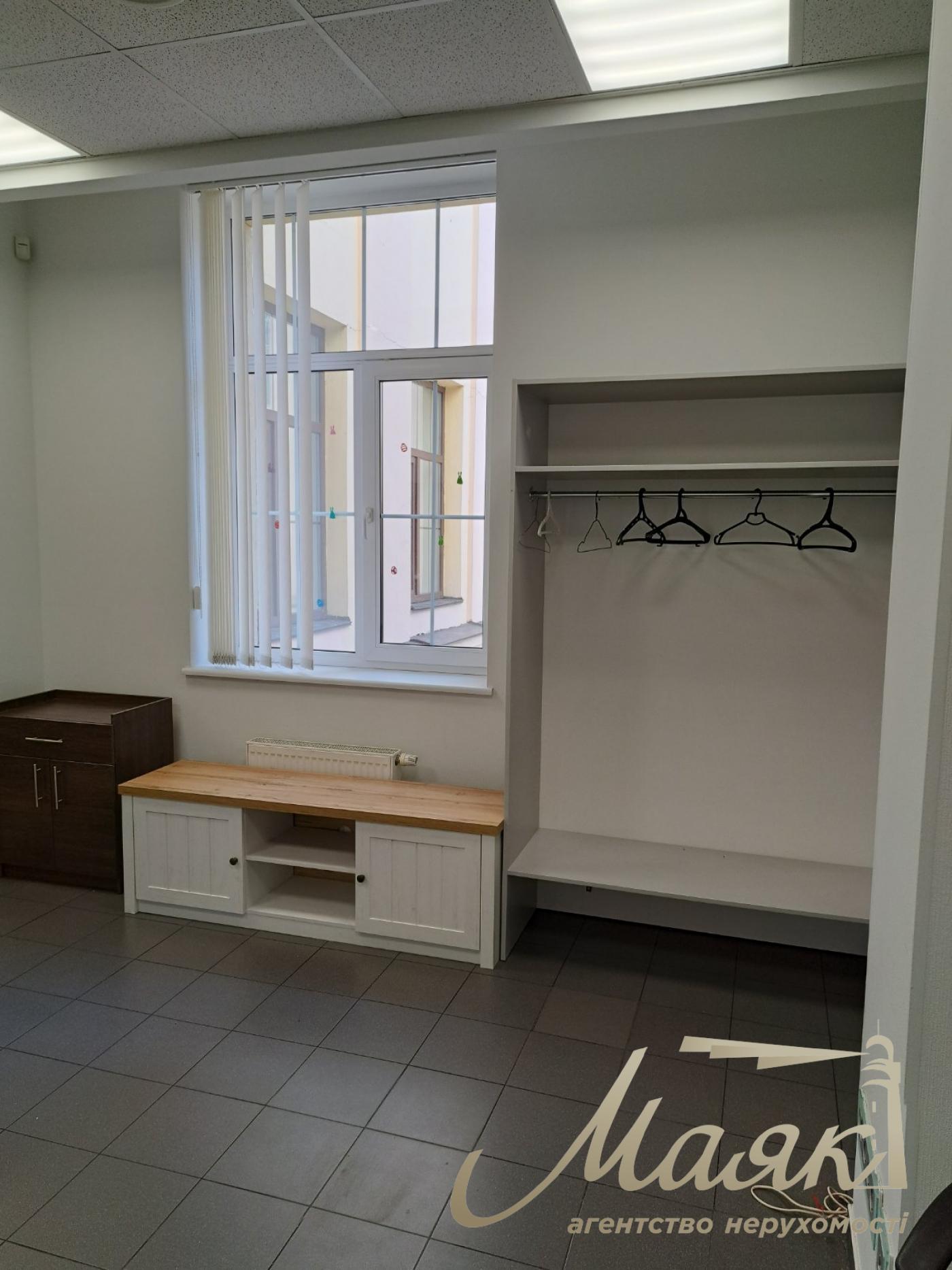 Оренда офісу 260м2 БЦ ILLINSKY вул. Іллінська 8, Поділ, Київ