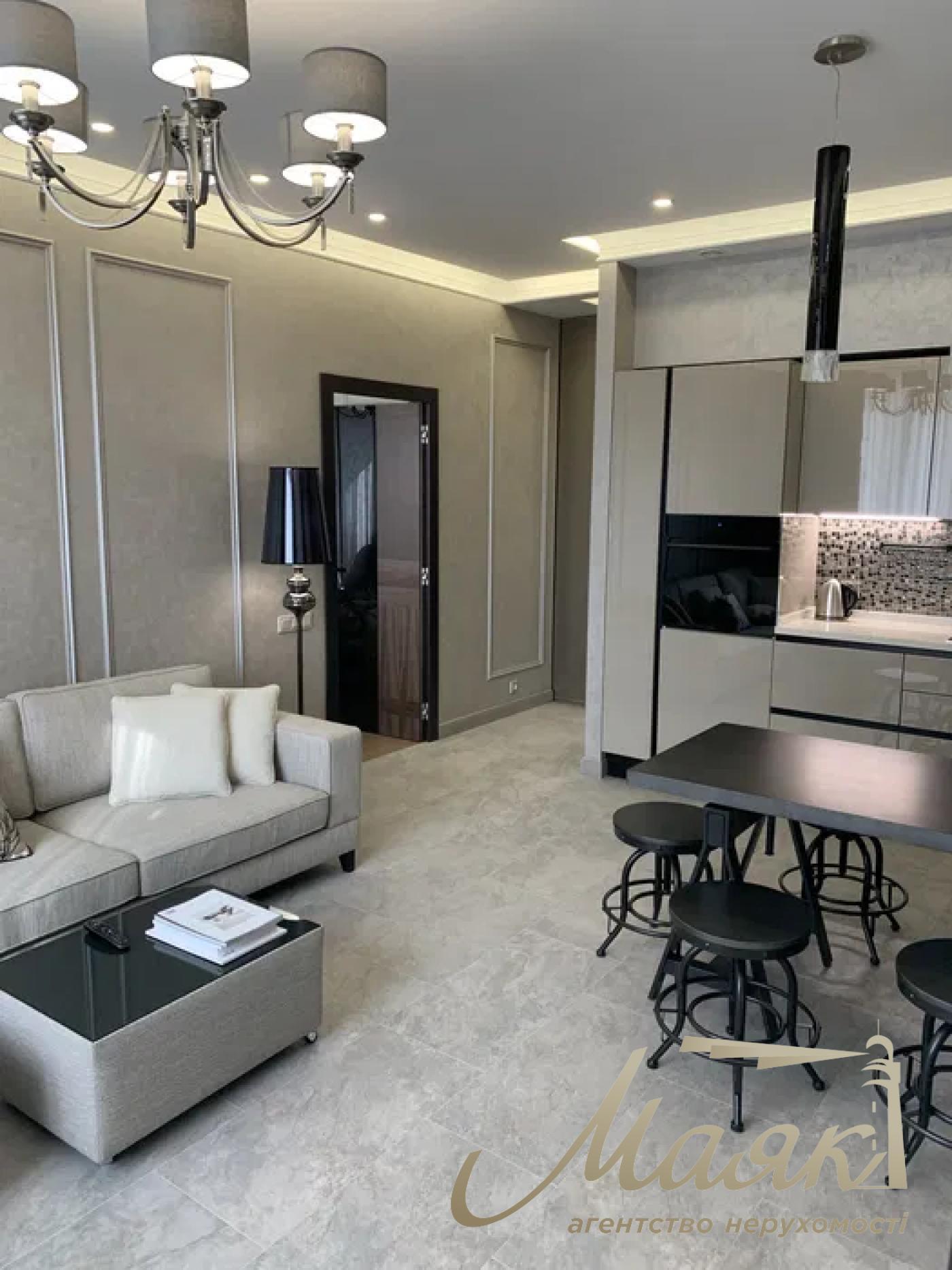 Оренда 3-кімнатної квартири ЖК Royal Tower, вул. Саксаганського