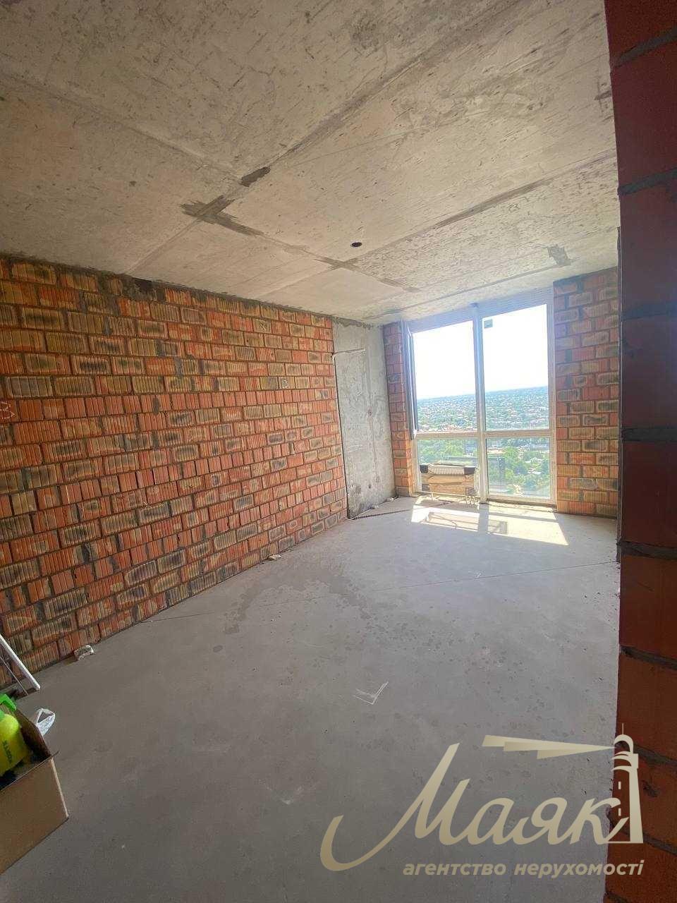 For sale 2k apartment 70m2 in LCD Slavutich 2.0