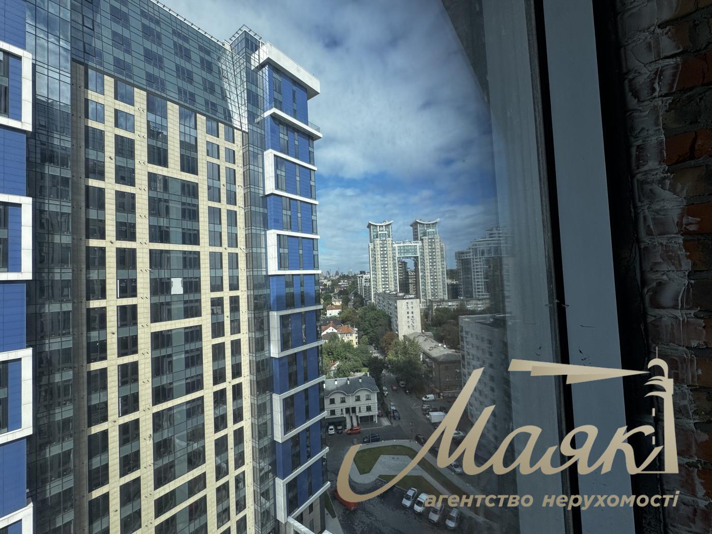 For sale 3-room apartment 108 sq.m. in Residential Complex Edelweiss House|Pechersk