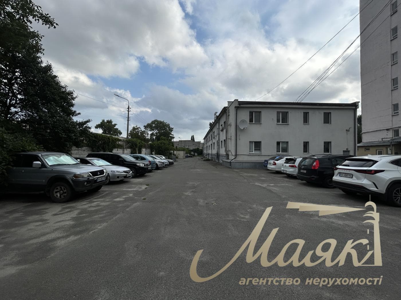 For sale commercial complex Podolskiy district, Kirillovskaya str.