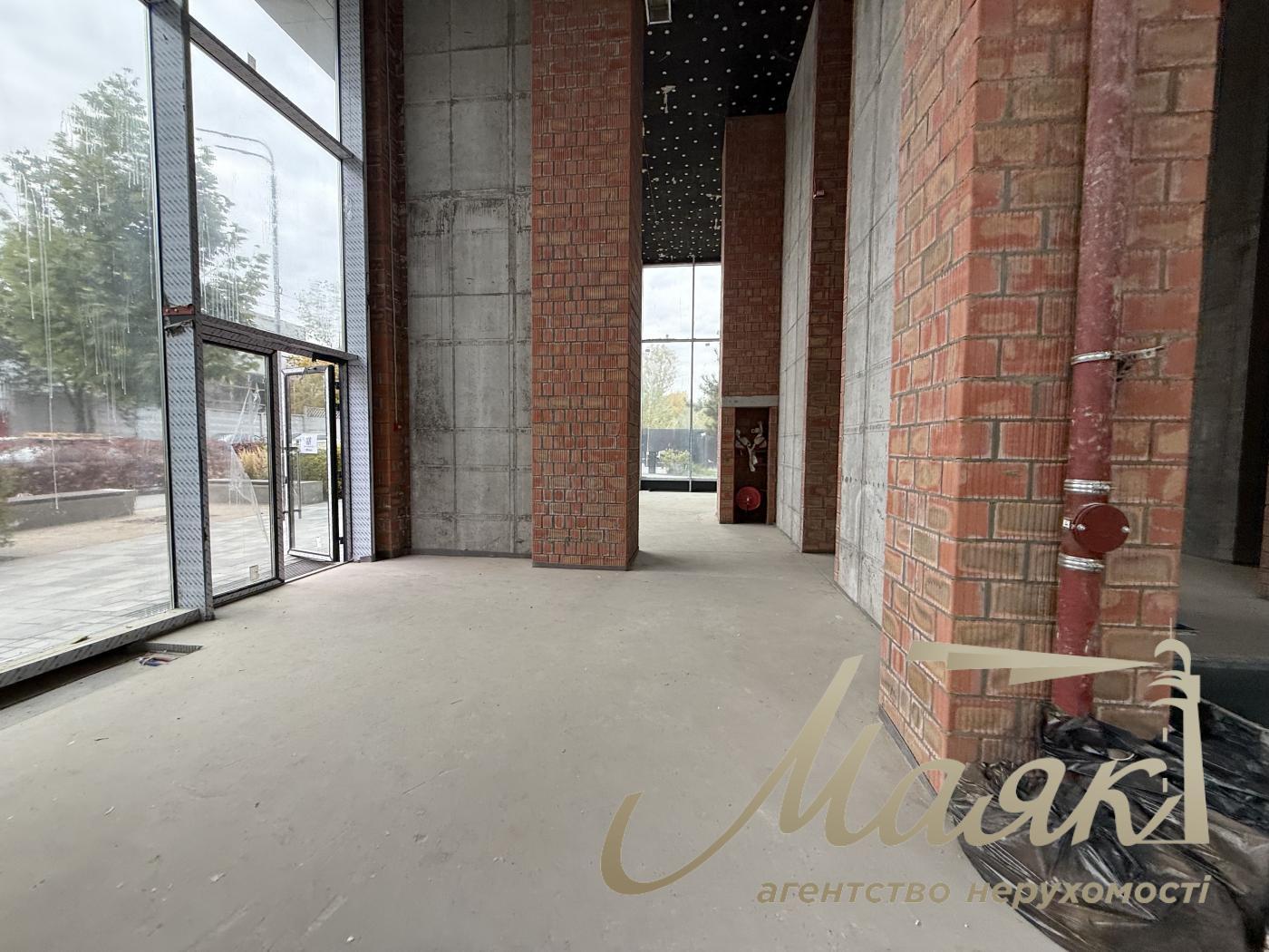 Продажа фасадного коммерческого помещения 244 м² в UNIT.Home, ул. Гарета Джонса/Семьи Хохловых, Шевченковский район.