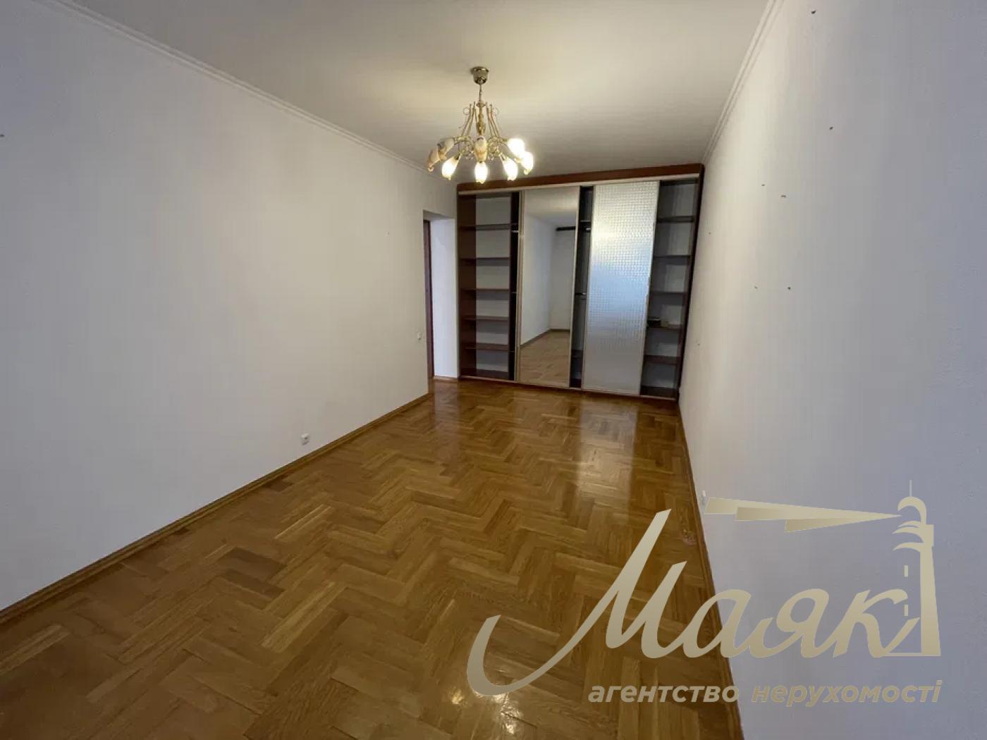 Оренда 4к квартири (217м²) по вул. Паторжинського 14, Центр