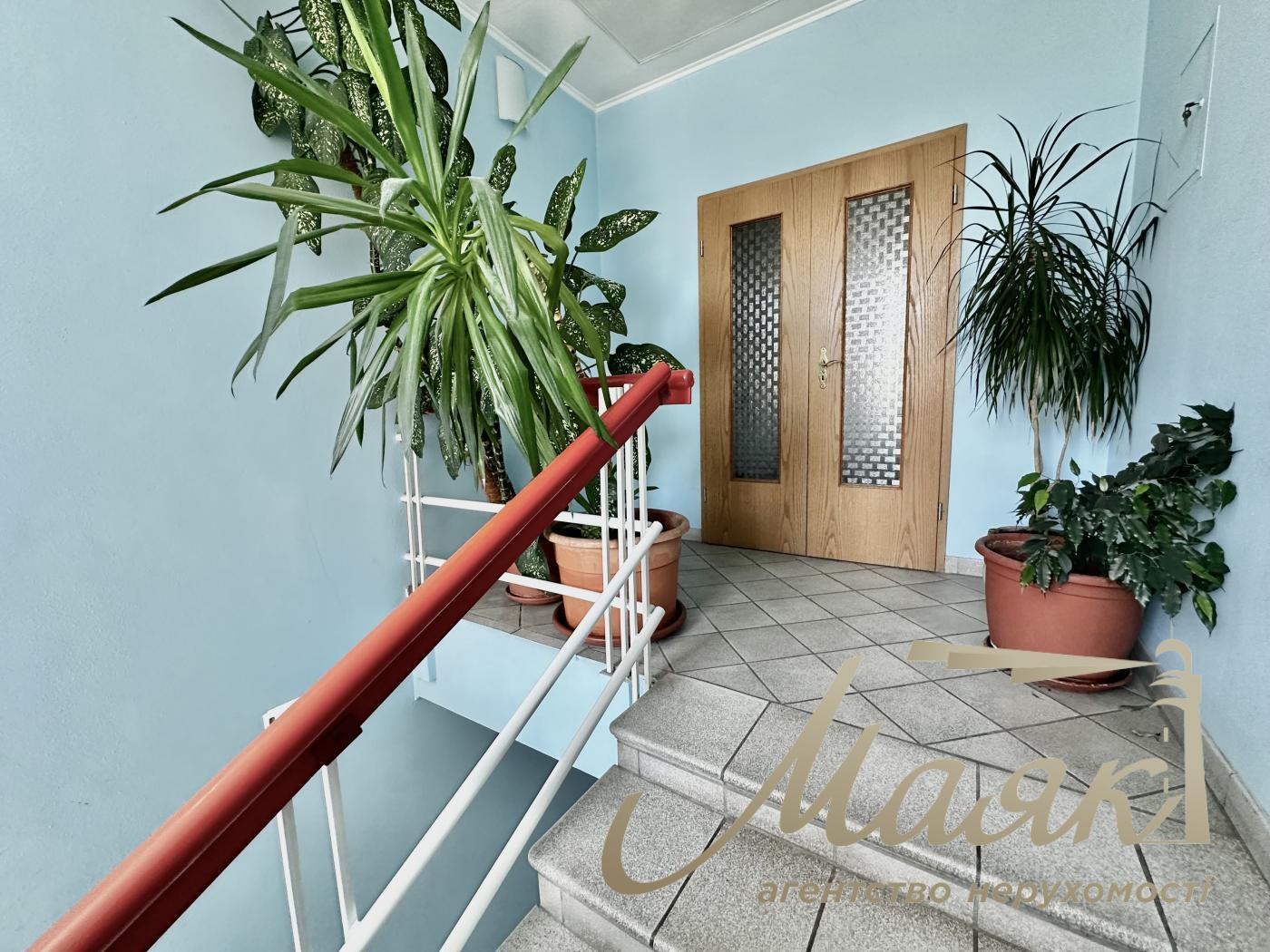 Оренда ОСЗ 600м2 вул.Бойчука 17, Печерськ