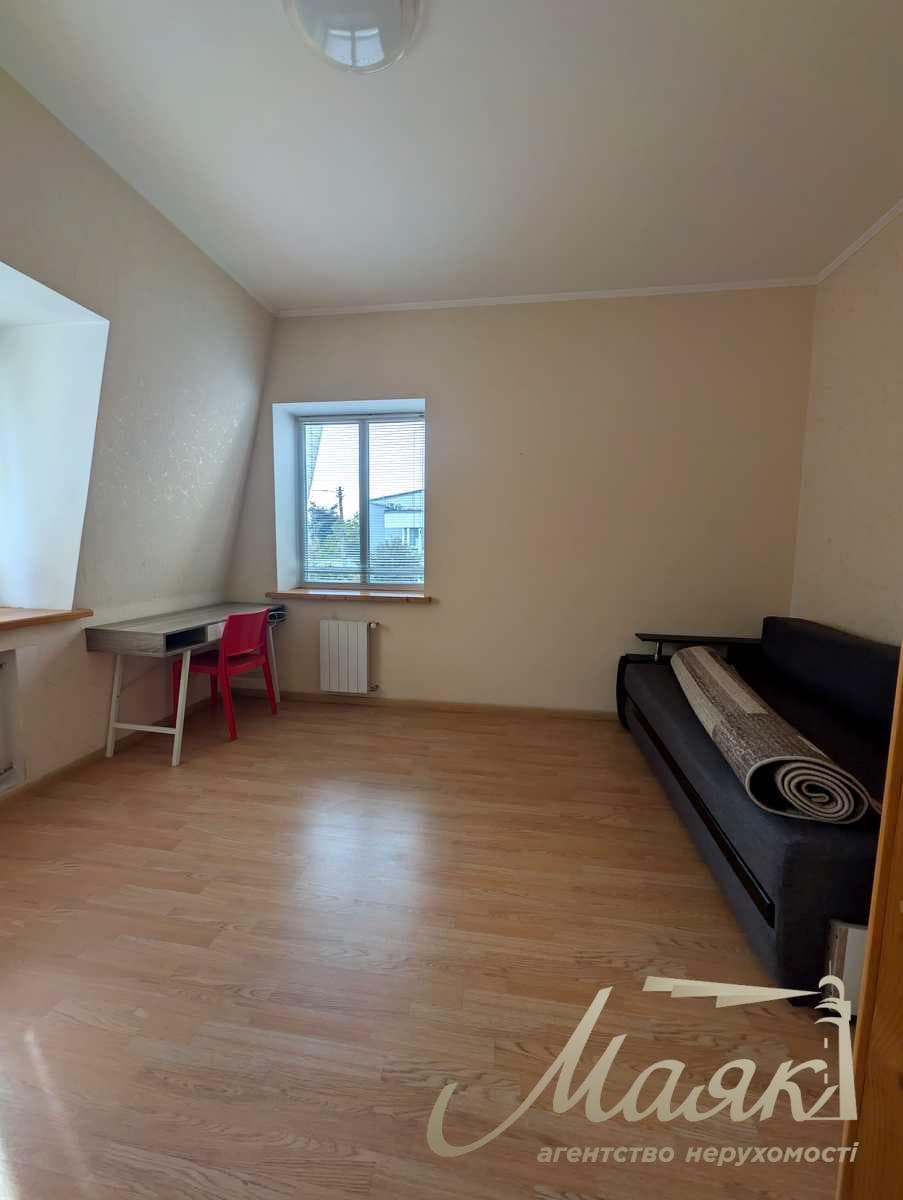 Оренда будинку площею 170 м² за адресою вул. Всеволода Петрива, 7, 5 хв пішки від станції метро «Нивки»