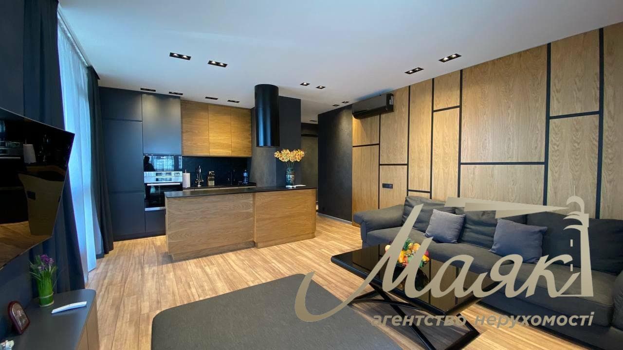 Продаж 3-кімнатної квартири площею 80 м² у ЖК «Французький квартал 2», вул. Предславинська, 55а, Печерський район.
