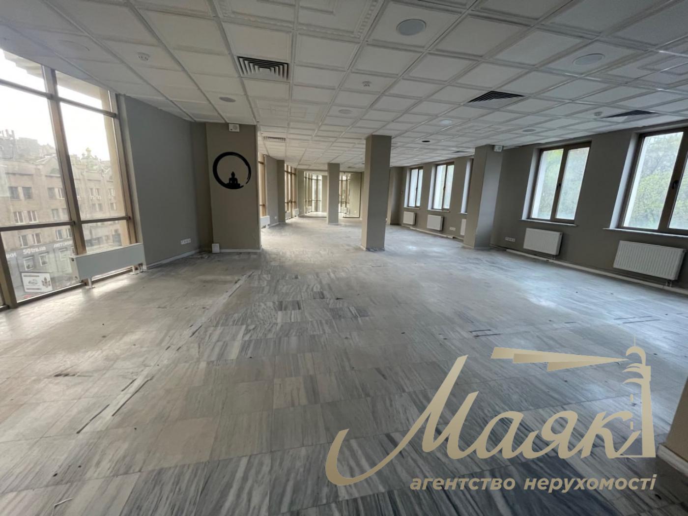 Office for rent 1300m2 in BC Gefest at 99-A Glibochitskaya str.