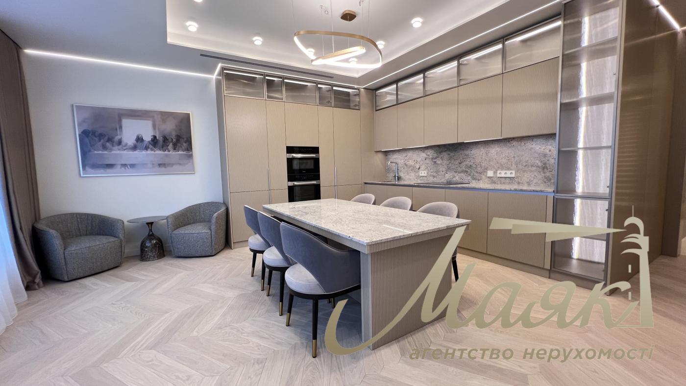 Продажа 4к пентхауса, 184м2, с ремонтом ЖК Владимирский