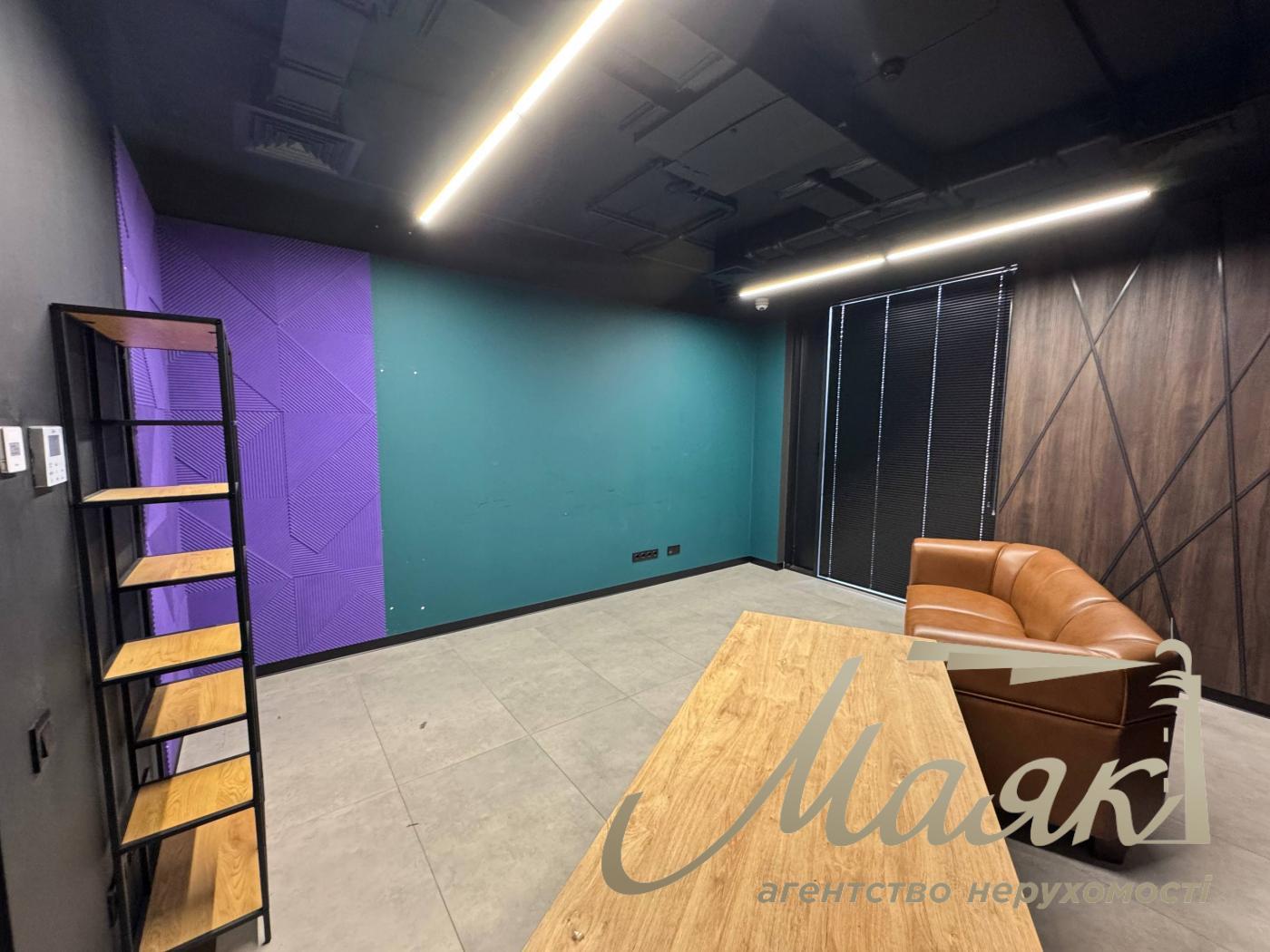 Оренда офісу 418м2 у БЦ класу А, вул.Красилівська, Голосіївський район.