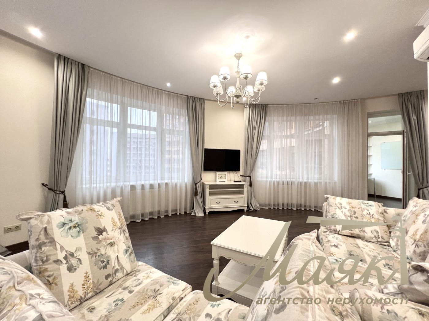 Аренда 3-х комнатной квартиры на Печерске в ЖК по ул. Евгения Коновальца 36В