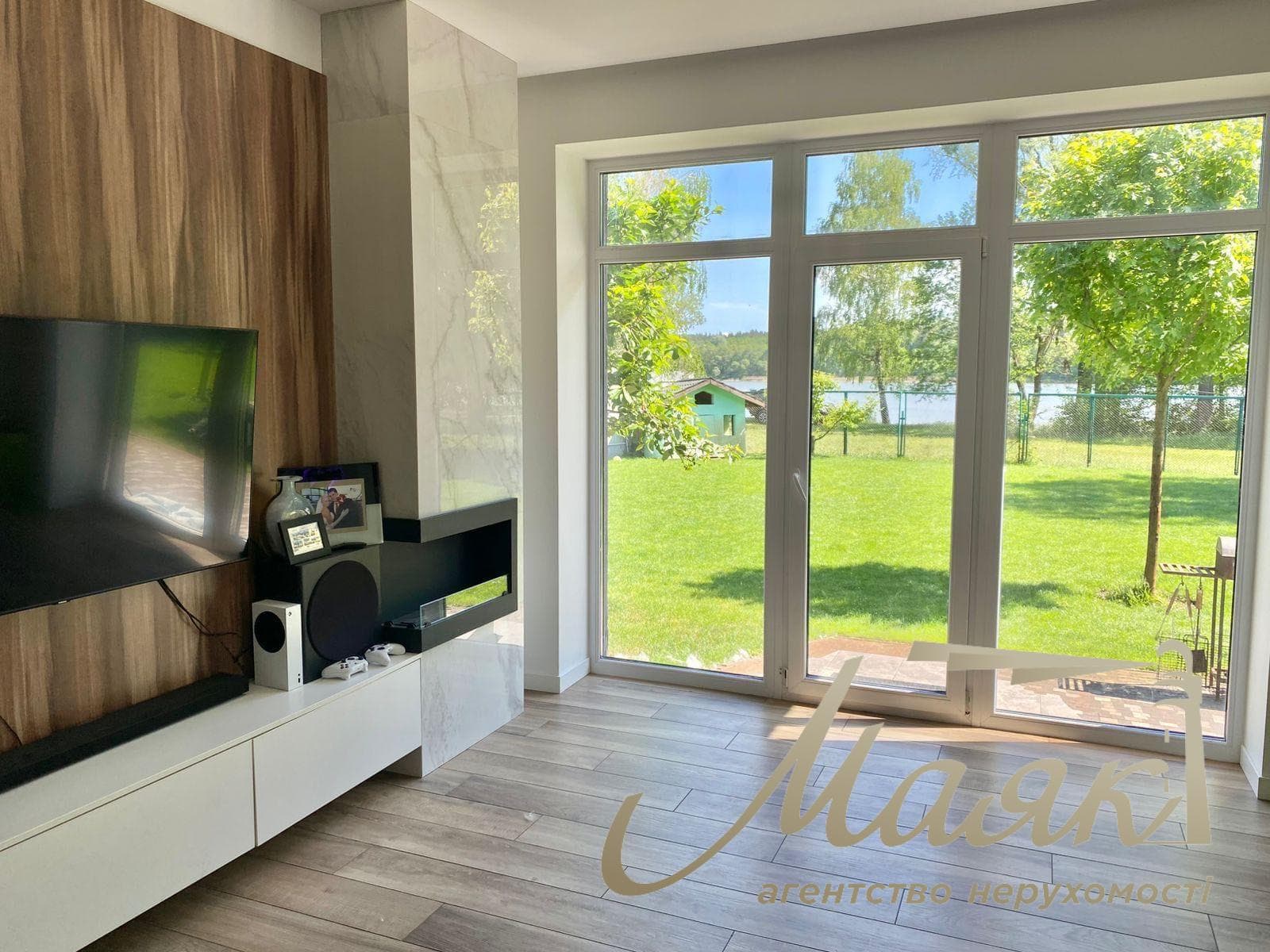 Довгострокова оренда будинку площею 180 м² на першій лінії озера в с. Круглик. Поруч із лісом, Києво-Святошинський район