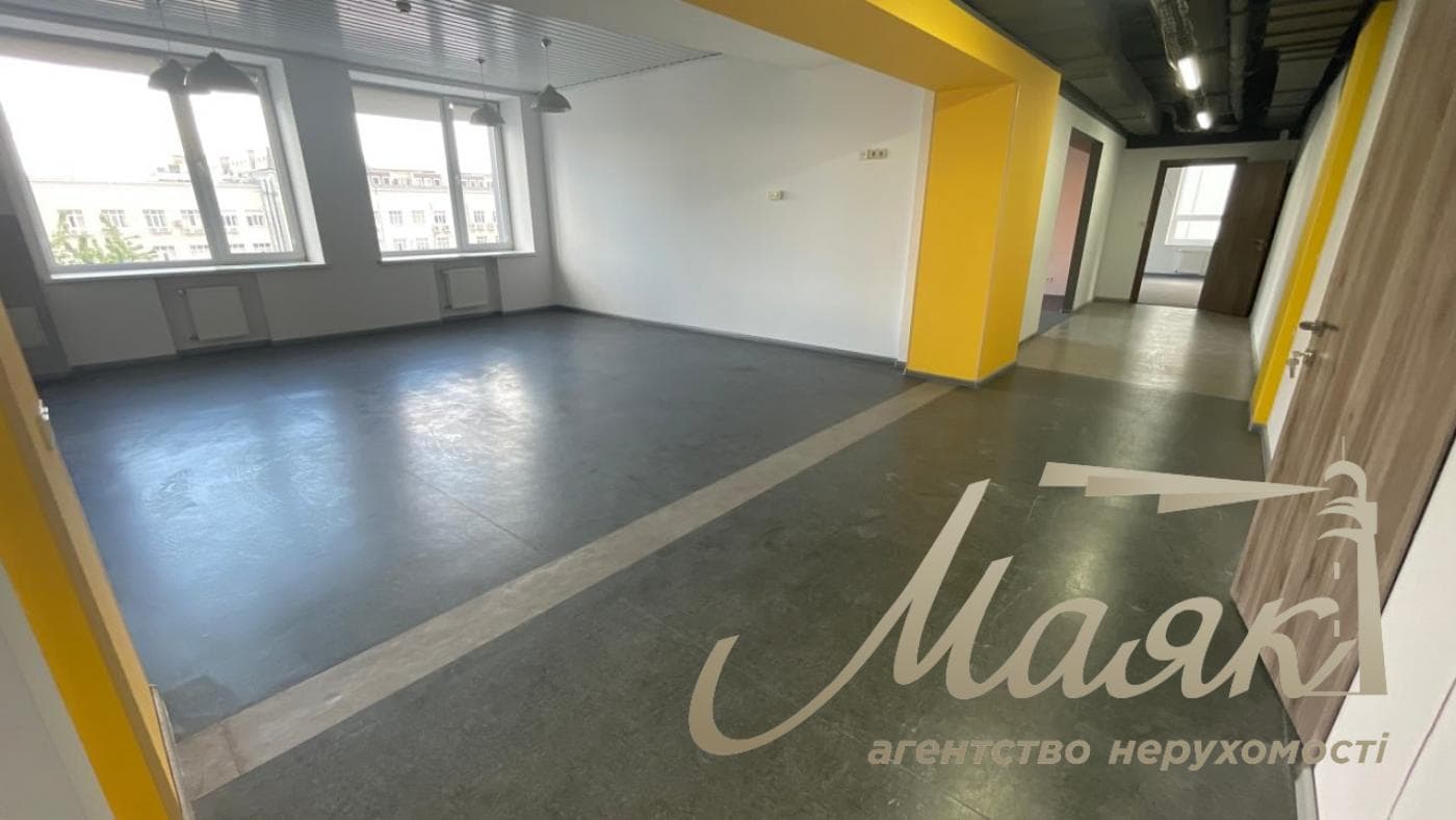 Оренда офісу площею 1500 м² у бізнес-центрі «Доміно», вул. Нижній Вал, 51, Поділ.