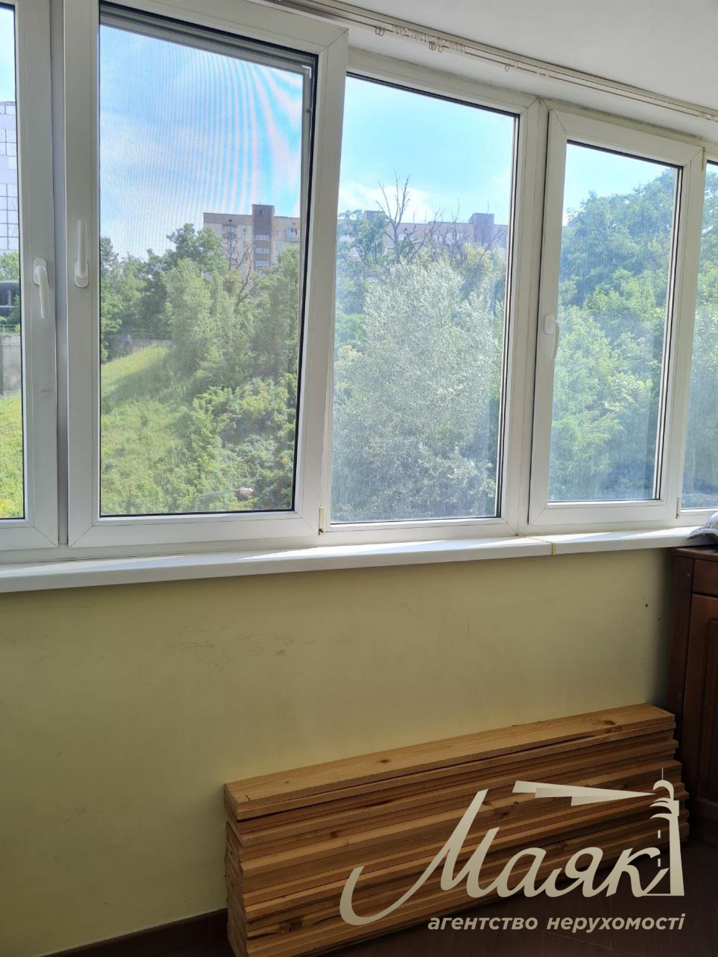 Rent 3-room apartment (140 sq. m.) Demievka, Saperno-Slobodskaya st. 22