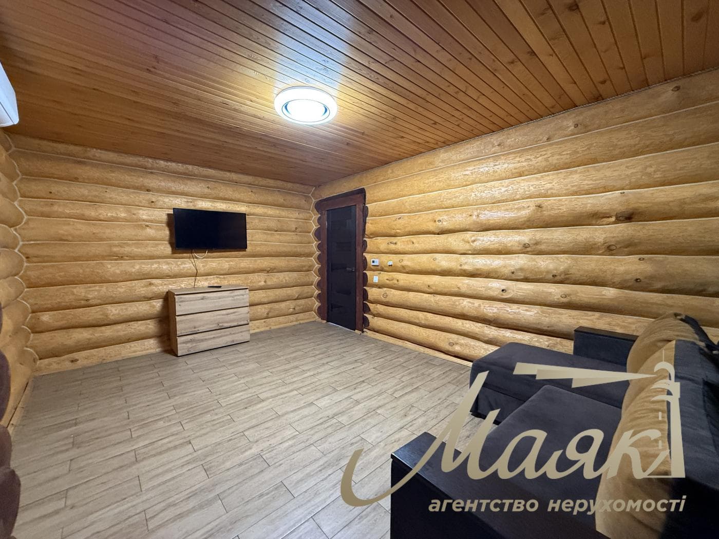 Оренда 3-поверхового будинку площею 280 м², Голосіївський район, Мишеловка