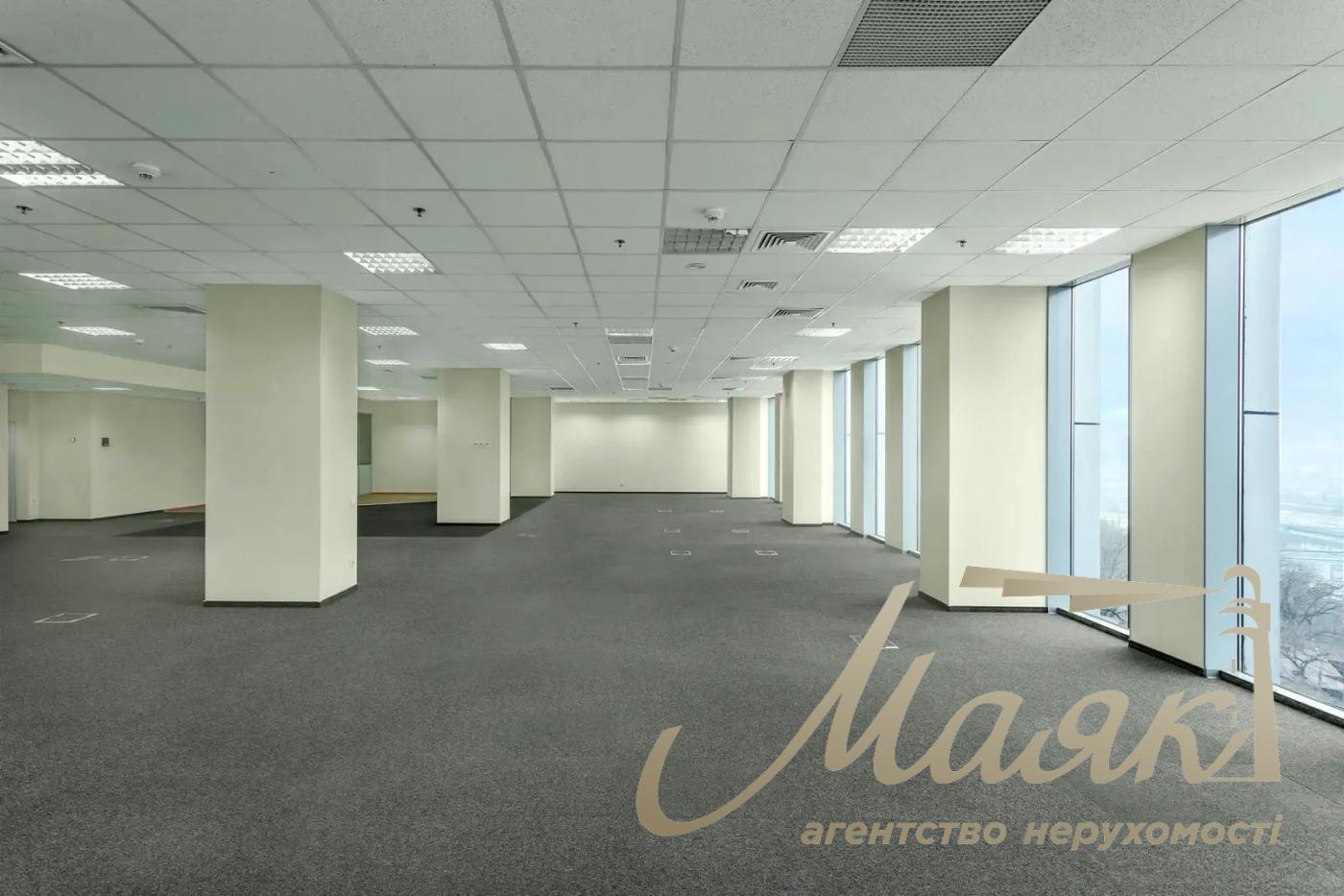 Оренда офісу 470м2 у БЦ вул.Амосова 12, Солом'янський район.