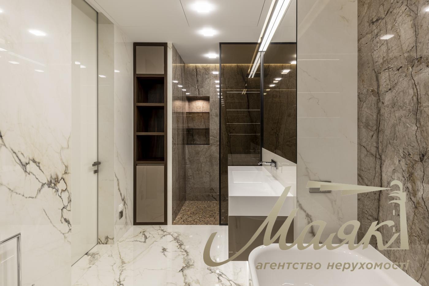 Продаж 3к квартири 122м2 в ЖК Бульвар Фонтанів, вул. Саперне Поле