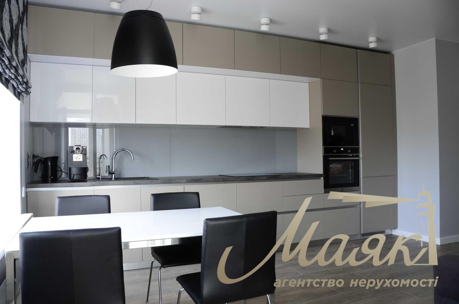 Sale of 2-room apartment, 70m2, residential complex Seven