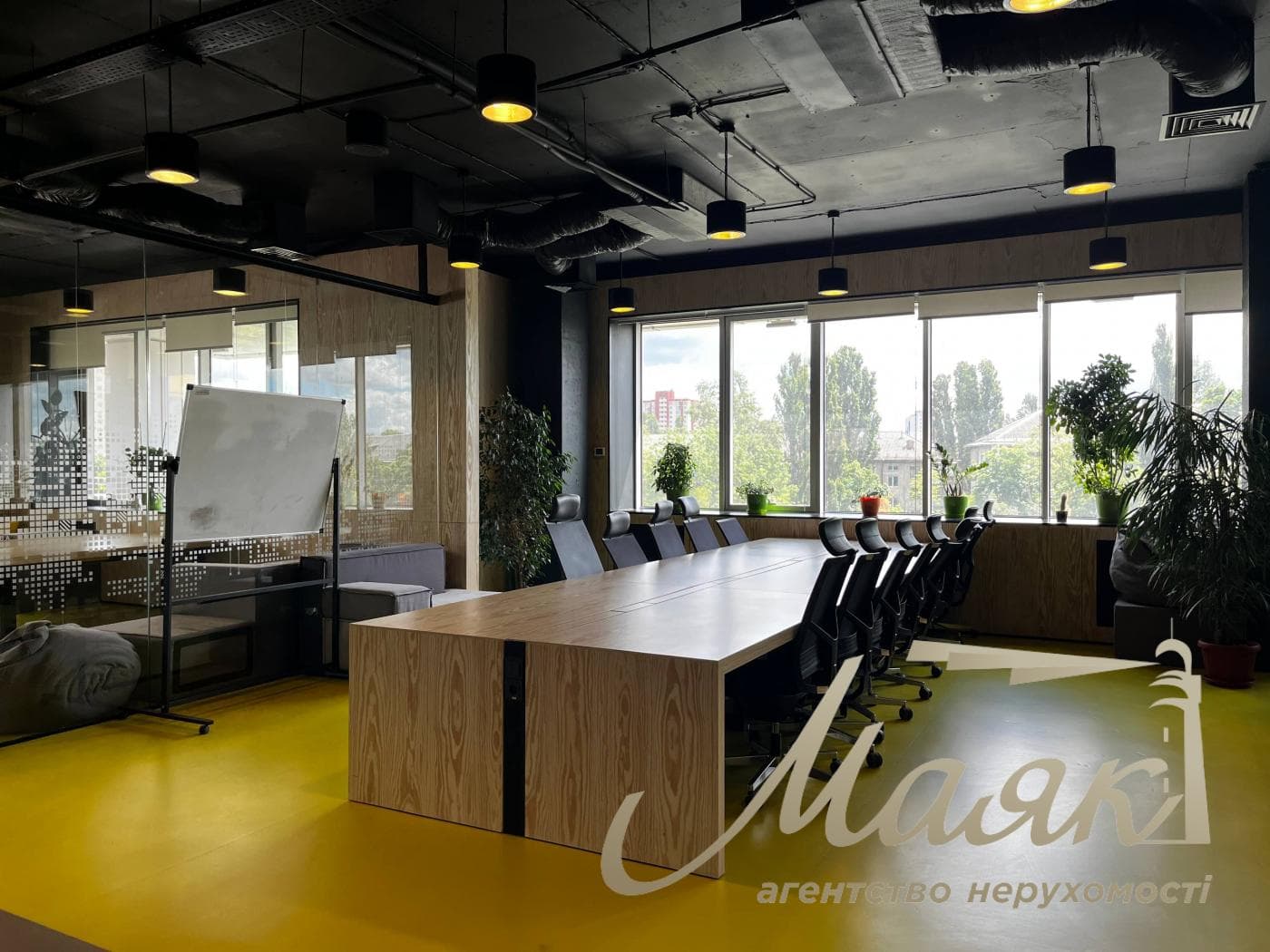 Fully renovated office space for rent, 1,006 m², 6 Havel Street, Solomenka