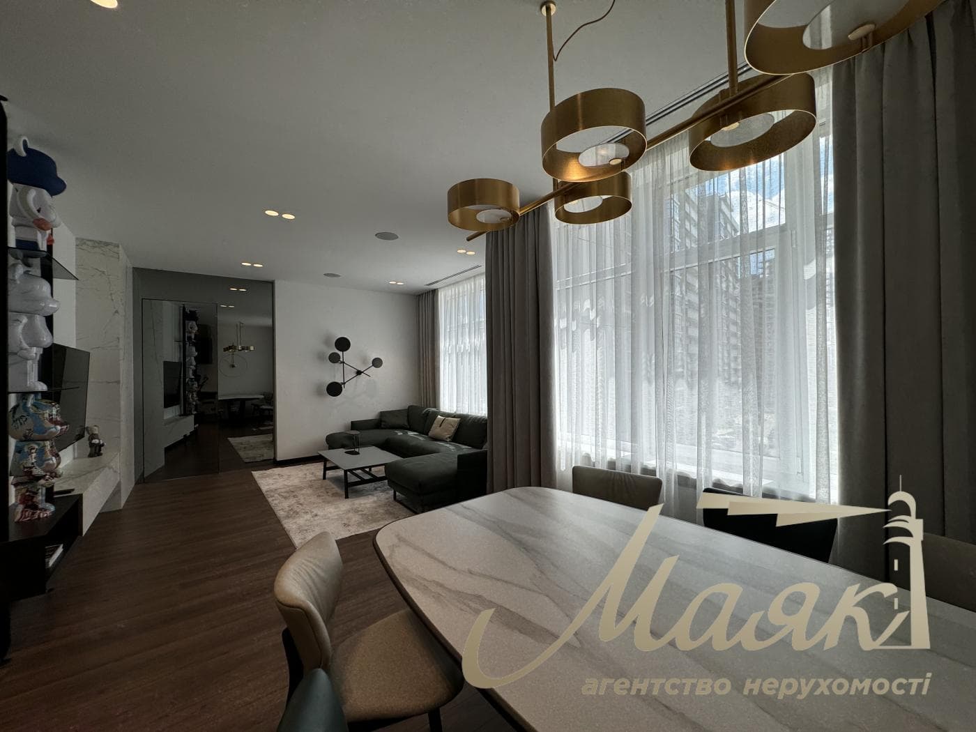 Продажа 3к квартиры 150м2 в ЖК Новопечерские липки, Драгомирова 17, Печерск, Киев