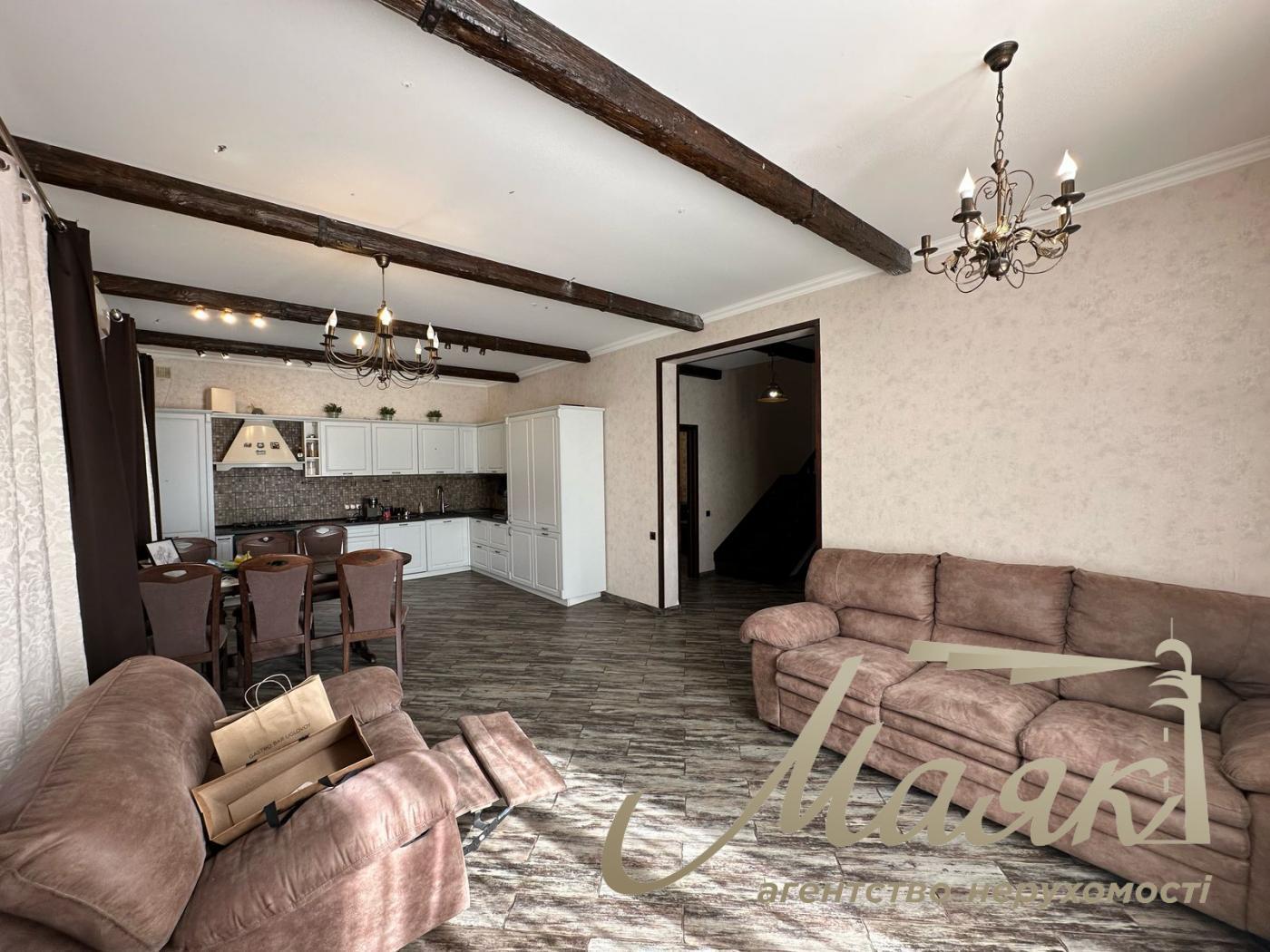 Продаж будинку з ремонтом у лісі Ірпеня. Район Адмірала