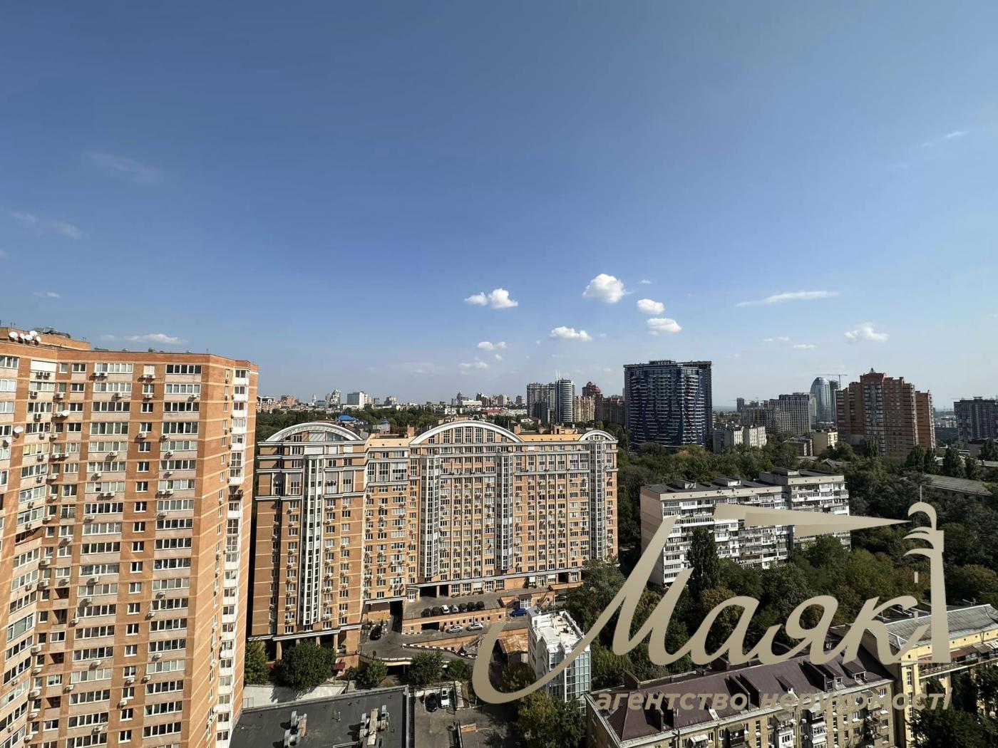 Sale of apartment in residential complex Tetris Hall, Fedorova st., Pechersk, Kyiv