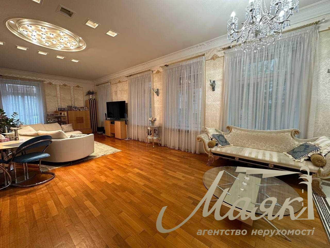 Аренда помещения под офис 180 м² в самом центре Киева, на Майдане Независимости