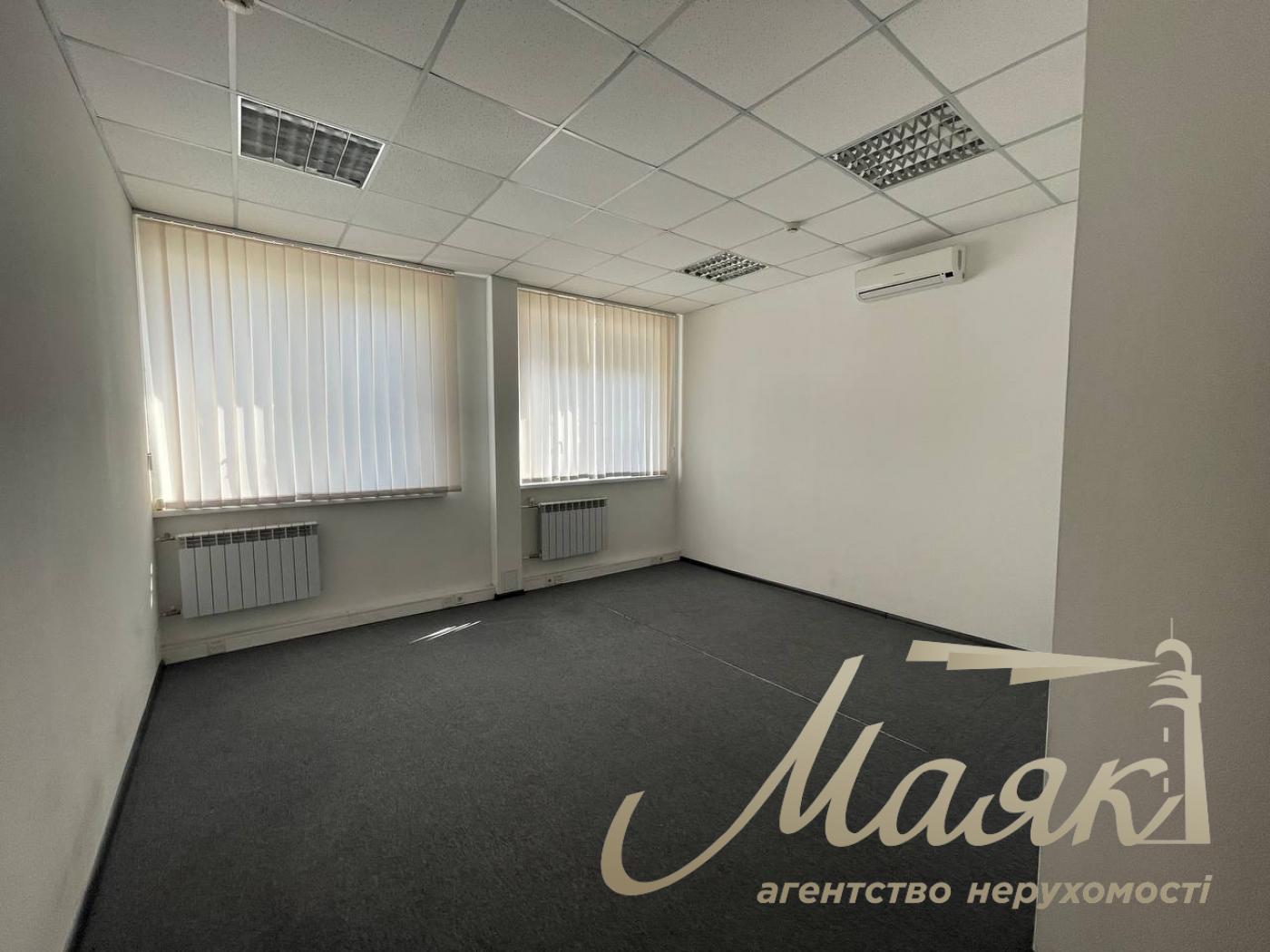 Аренда офисного помещения 190м2 в центре, Лукьяновка