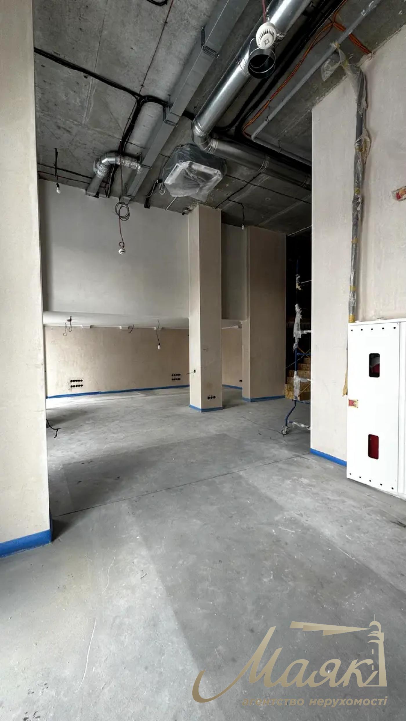 Оренда фасадного приміщення 172 м.кв. ЖК Ярославів Град, Золоті Ворота