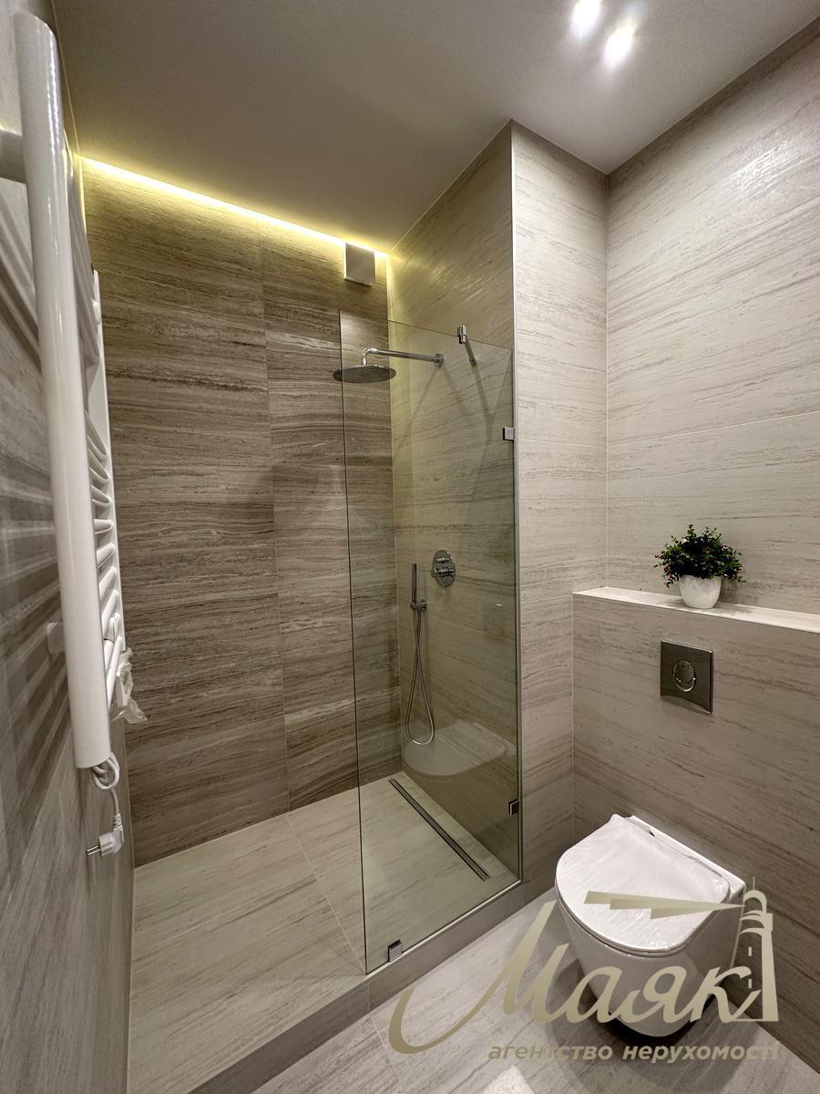 Продаж 3-х кімнатної квартири в ЖК Бульвар Фонтанів Саперне Поле вул., 5