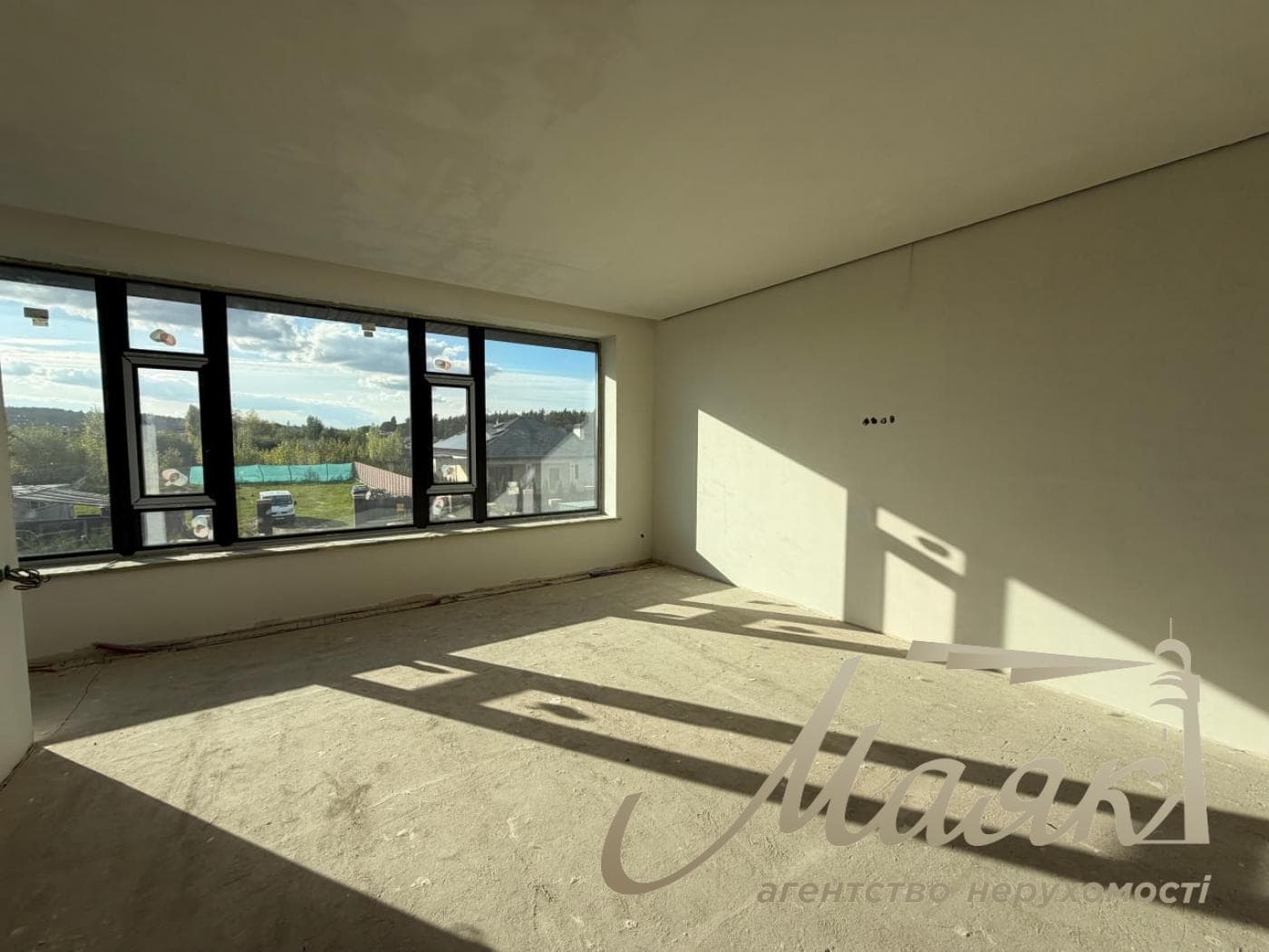 Продаж 2-поверхового будинку площею 300 м², КГ Хутір Ясний