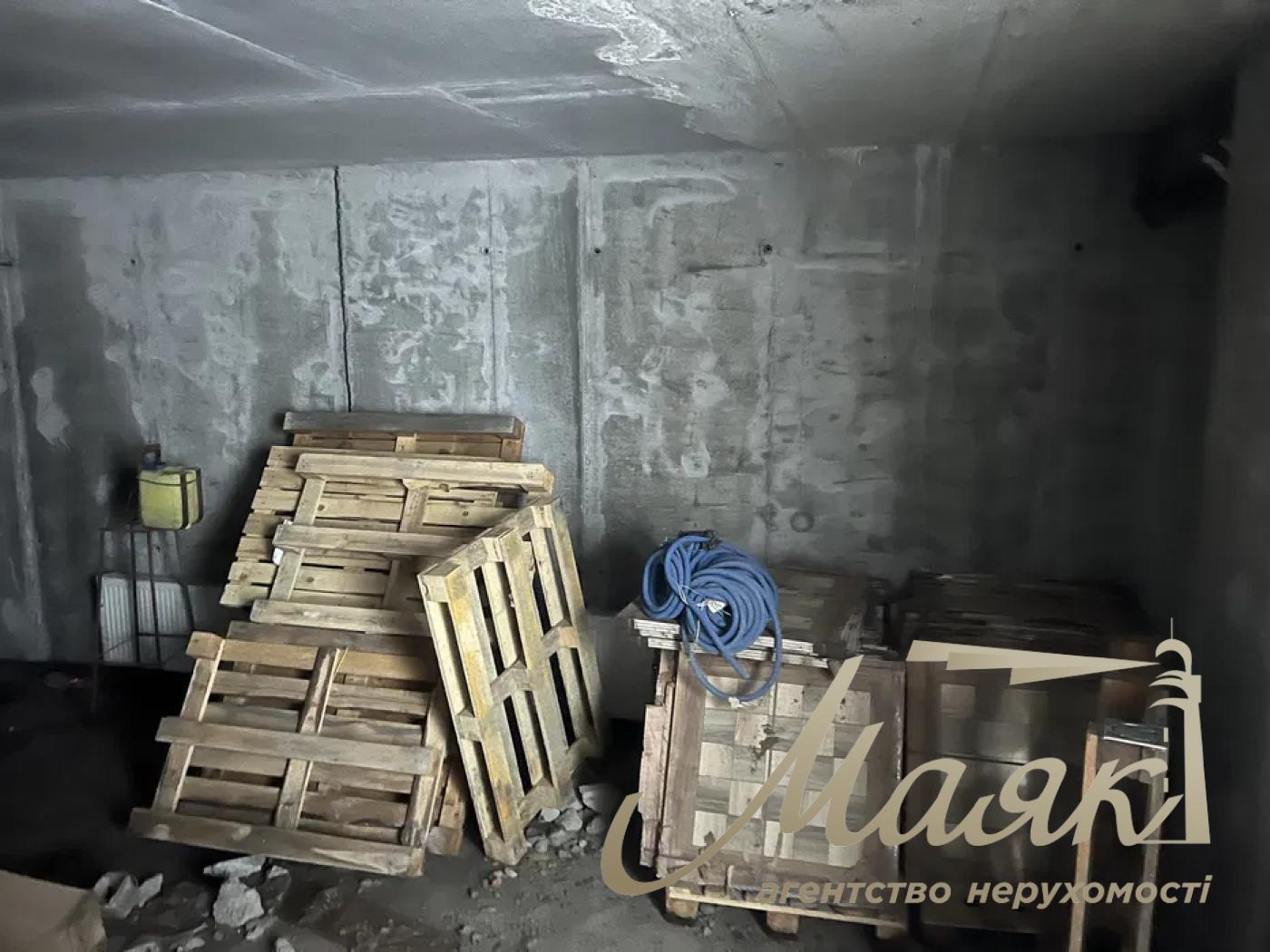 Оренда цокольного приміщення, 83м2, ЗАРІЧНИЙ!