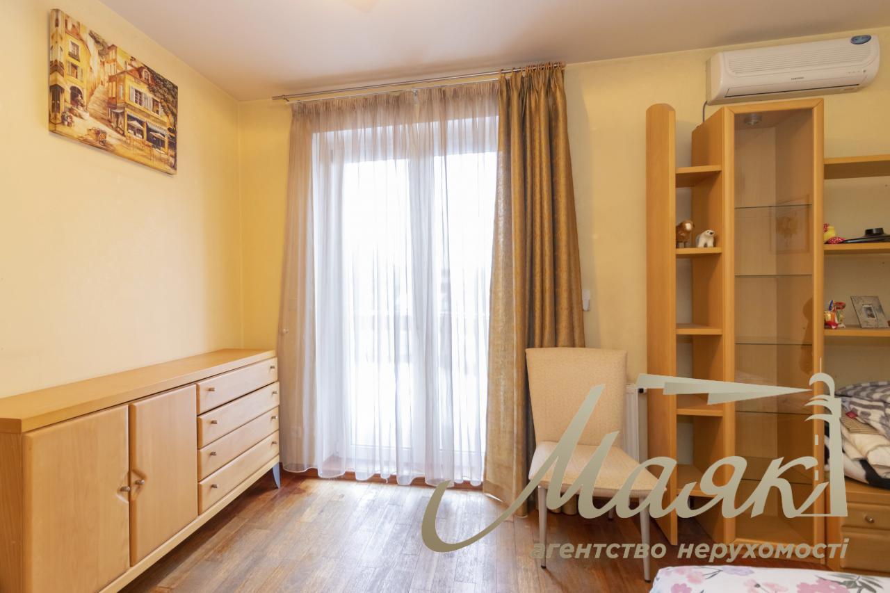 Sale of a house in the residential complex "Golden Gate", Kozin village.