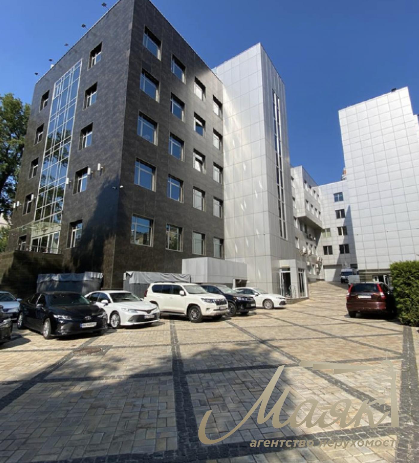 Rent office, building st. Kovpaka 29, Pechersk, Kyiv