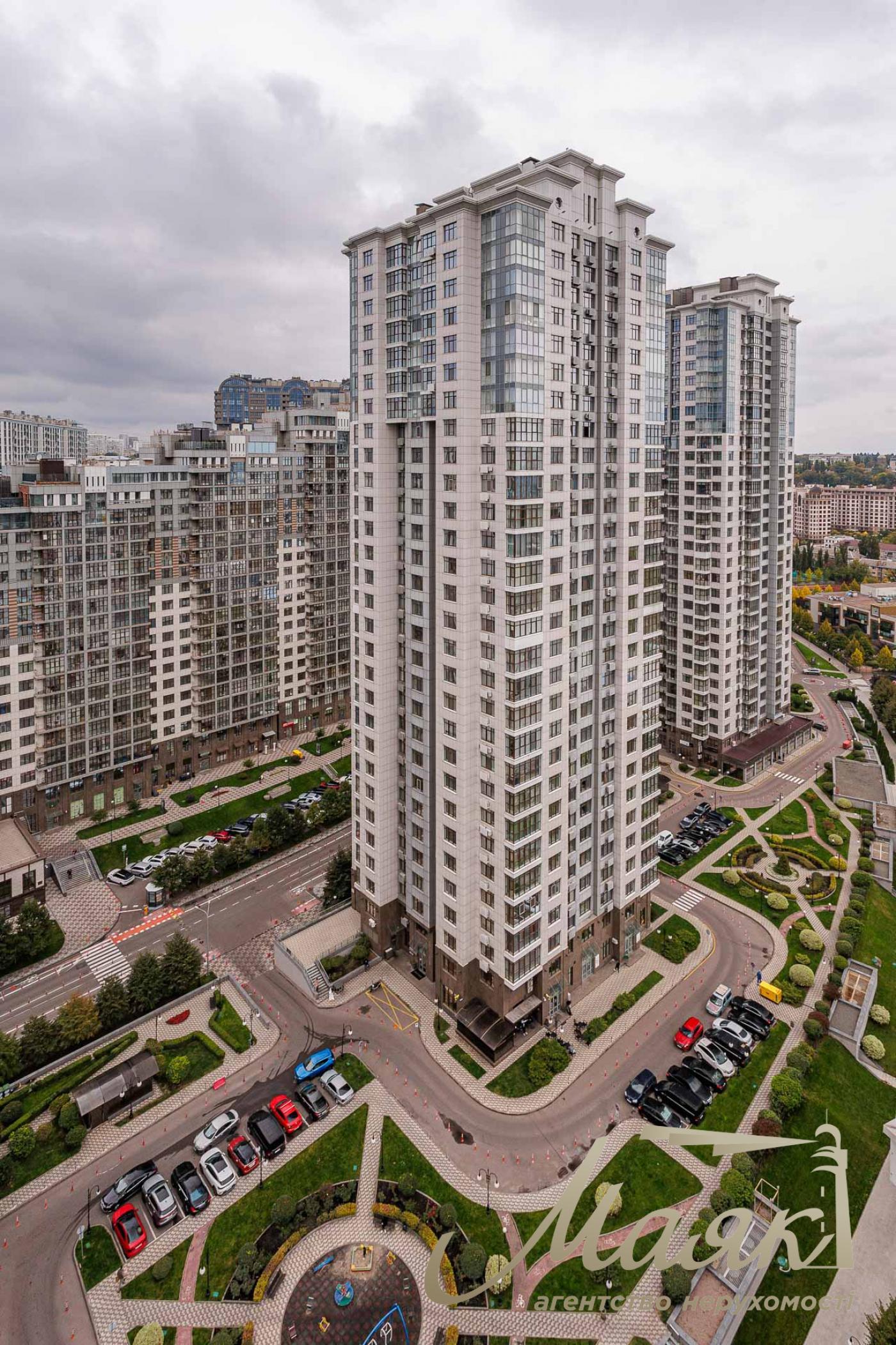 Продаж 4-кімнатної квартири ЖК Новопечерські Липки вул. Верхогляда (Верхогляда)