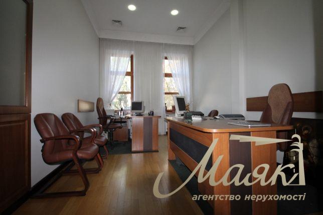 Продається VIP-офіс в Урядовому кварталі Києва на вул. Шовковичній! Липки. Печерськ