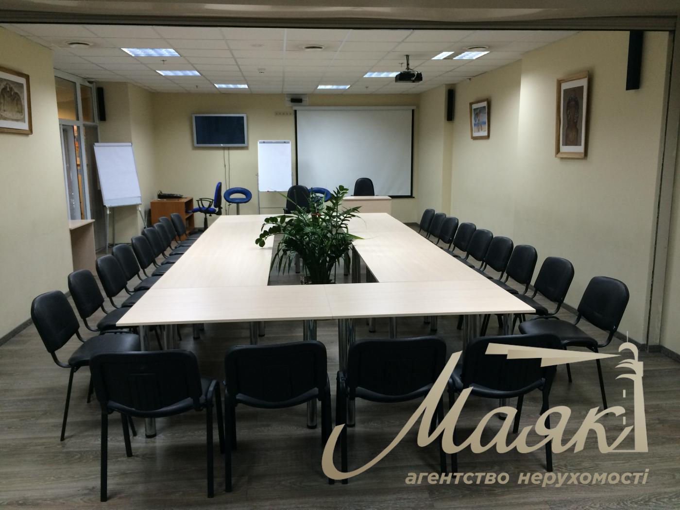 Аренда офисного помещения(115м2)свободного назначения, Осокорки