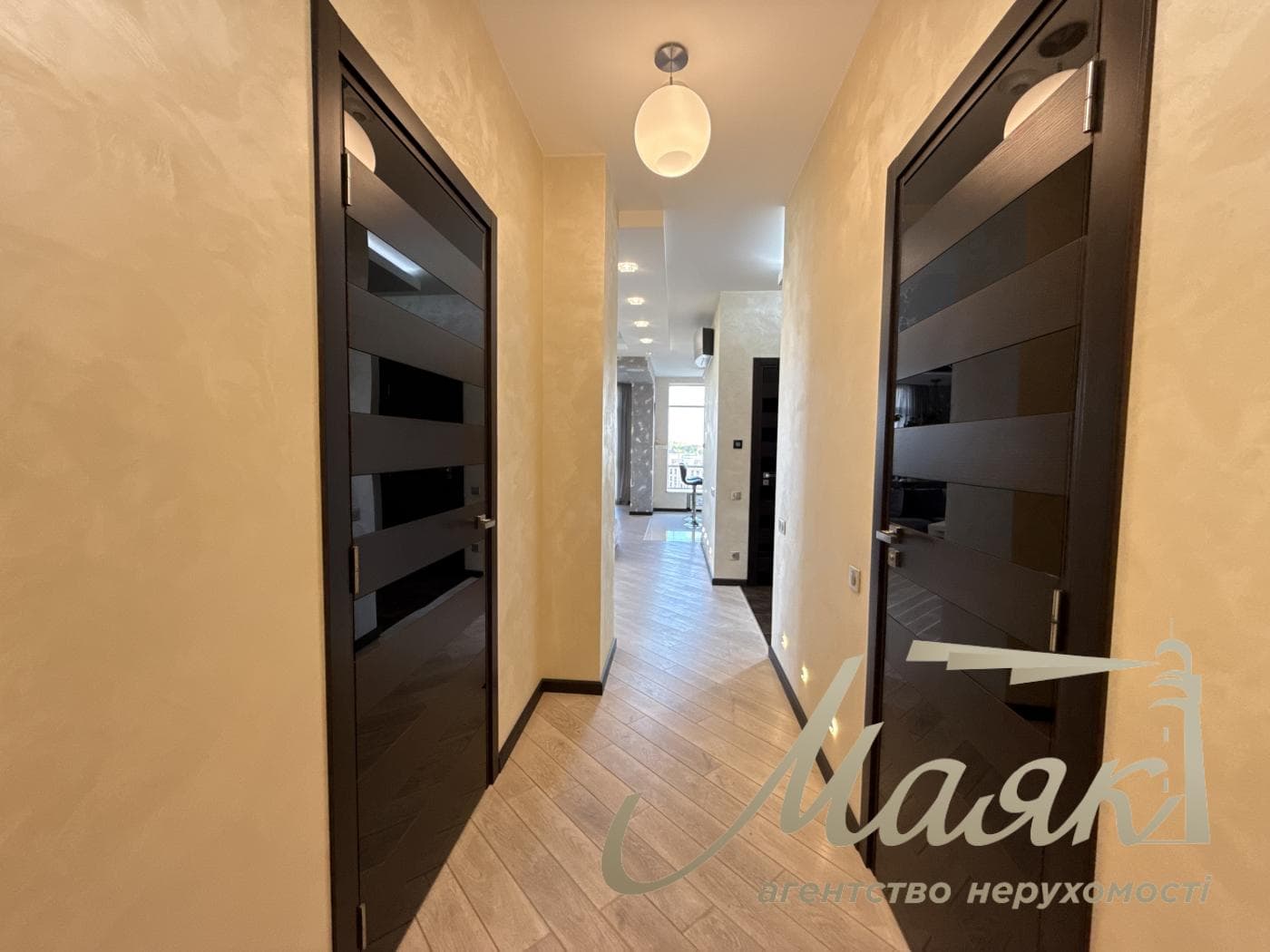 Продаж 3-кімнатної квартири площею 121 м² у ЖК «Новопечерські Липки», вул. Андрія Верхогляда (Михайла Драгомирова), 3, Печерськ
