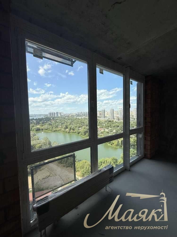 For sale 3k apartment 90m2 LCD Slavutich 2.0