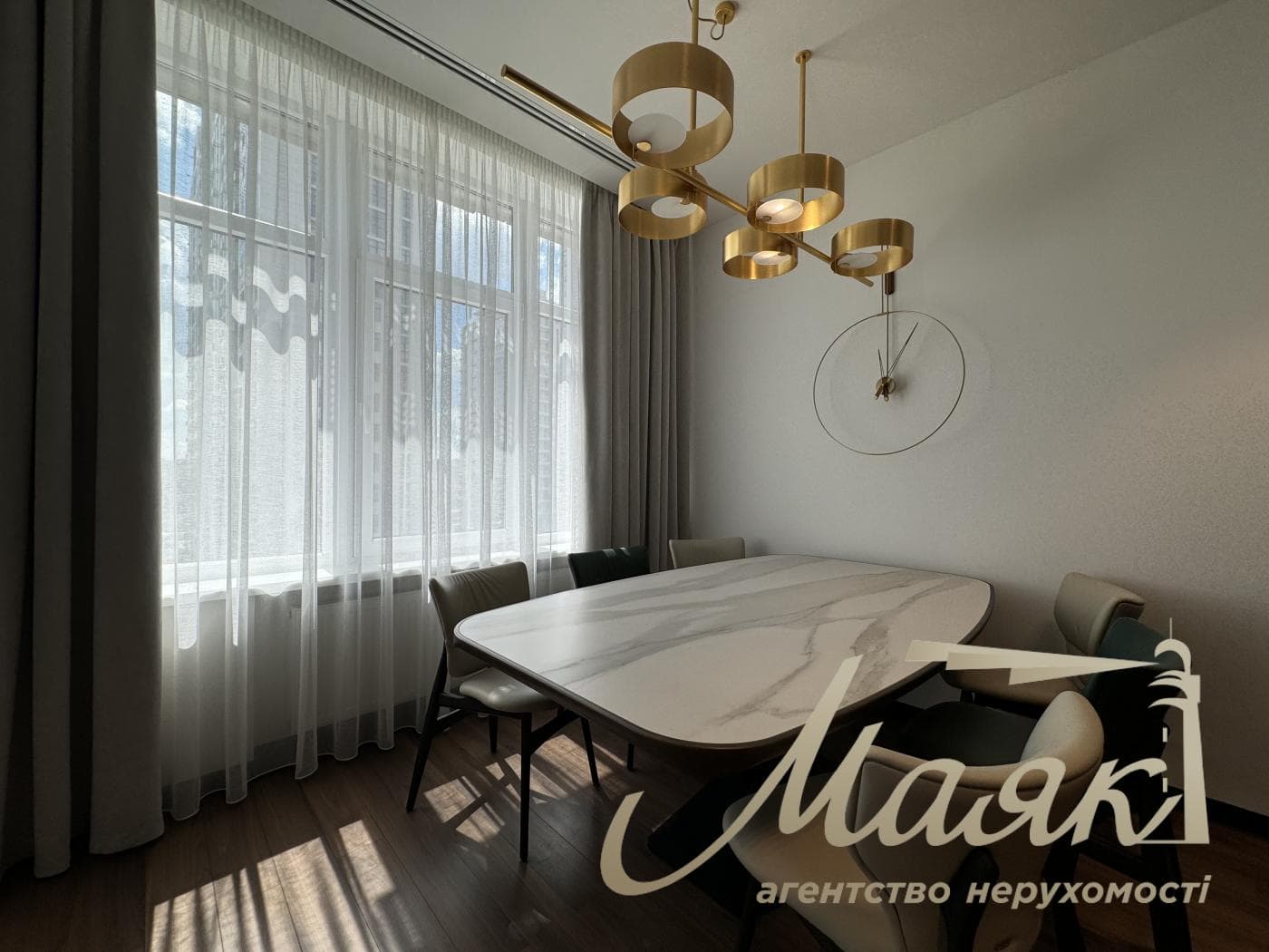Продажа 3к квартиры 150м2 в ЖК Новопечерские липки, Драгомирова 17, Печерск, Киев