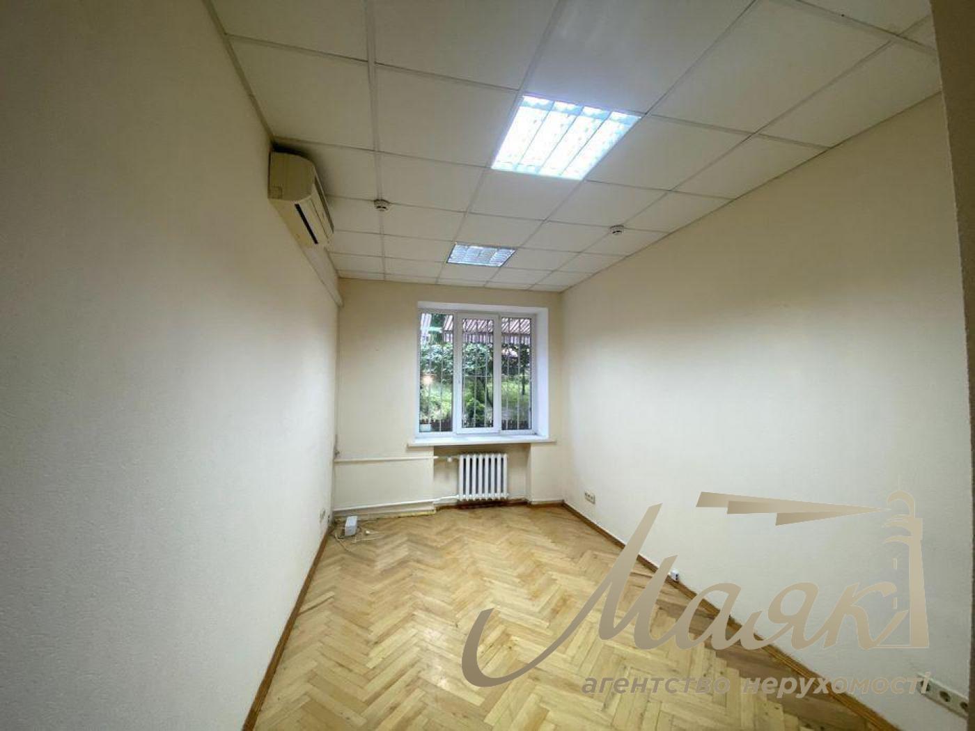 Аренда фасадного помещения 257 м.кв., Кловский спуск