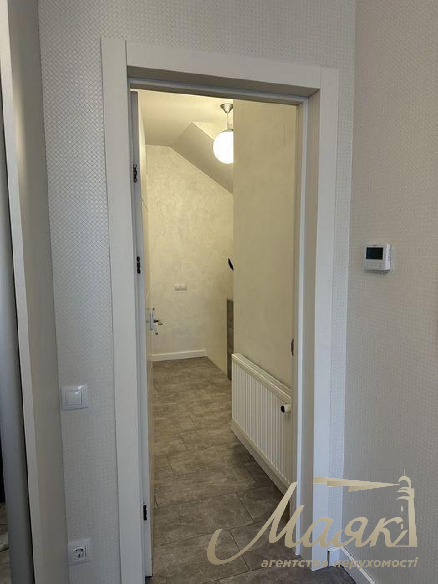 Sale of a 3-storey house 110 sq.m. Khotov village. Kievo-Syatoshinsky suburb.