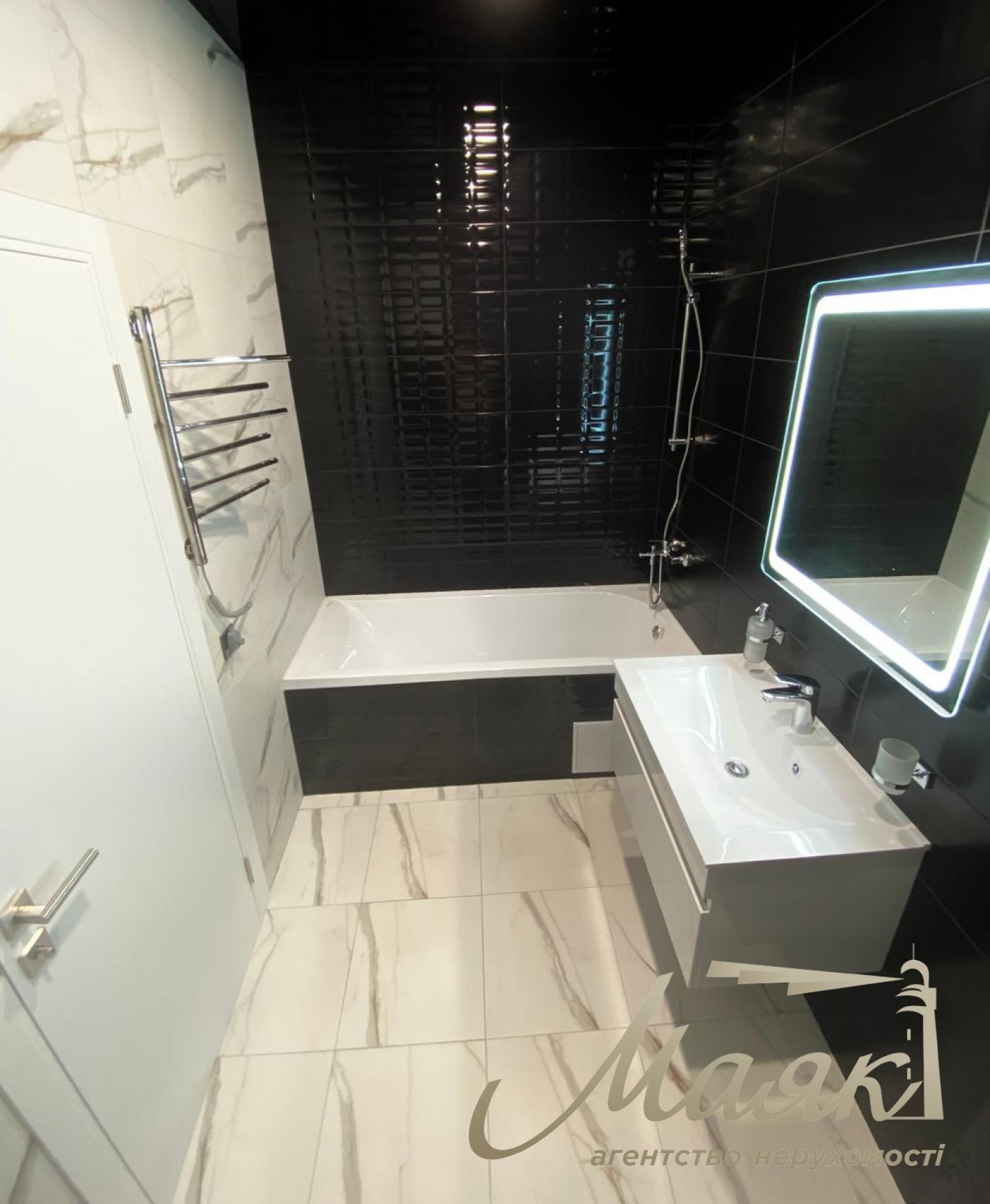 Аренда 1-комнатной квартиры 50м2в ЖК Французкий квартал 2, Предславинская ул., 42