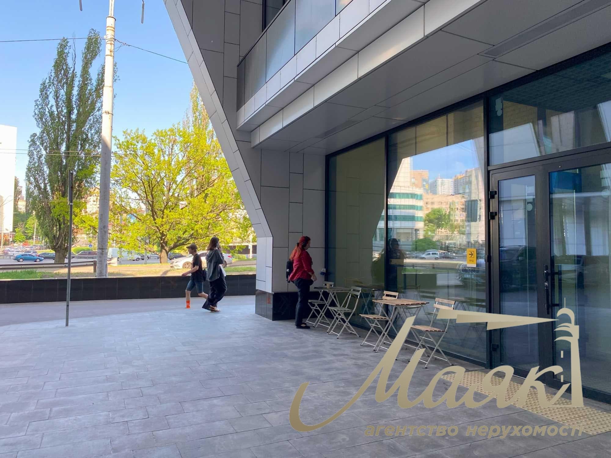 Продаж фасаду ЖК Manhattan, кафе 17,8+12 м, ФАСАД