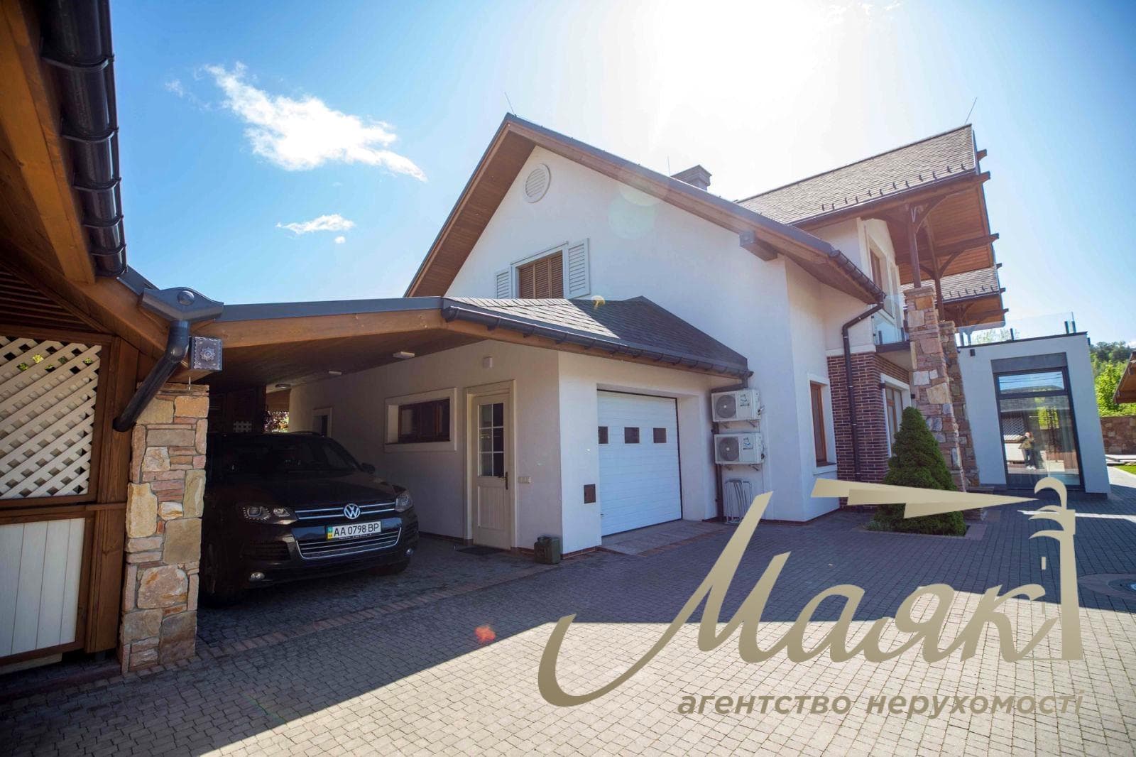 Продаж преміального домоволодіння в Лісниках, 770 м², 30 соток, Обухівський напрямок, Києво Святошинський район вул. Виноградна