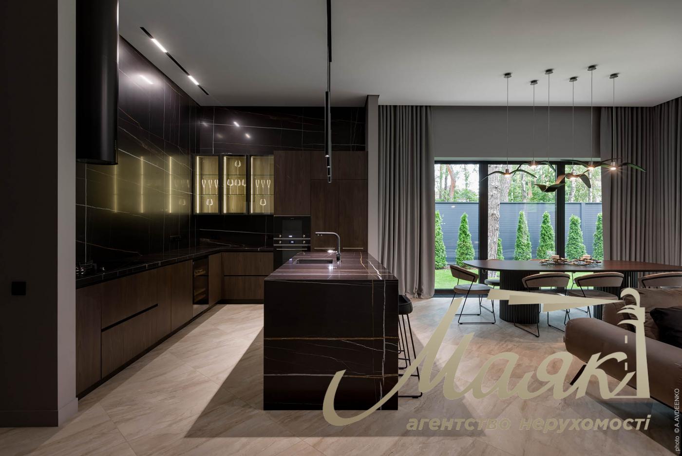 Продажа 1 этажного дома 185м2, Плюты